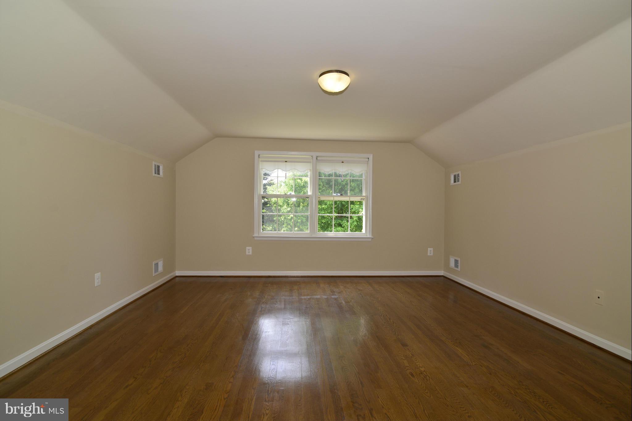 SPRING RIDGE - Residential