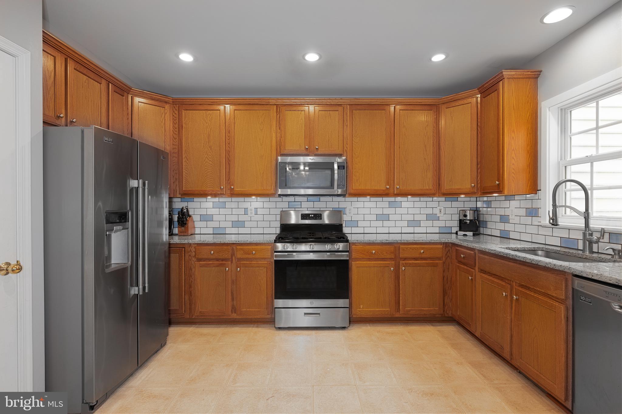 TOWNES AT COMPTON FARM - Residential