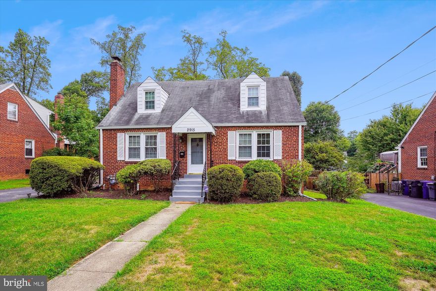 Bright & Remodeled Detached 3 Level 3 Bedroom 2 Full Bath home in Falls Church.  Large kitchen that walks into closed in sunroom. Living room with wood burning fireplace. Main level has 2 bedroom and 1 full bathroom. Upper level has a loft with ceiling fan and 1 bedroom. Lower level recreation room, full bathroom and laundry.  Large patio and backyard perfect for entertaining. Freshly painted and new carpets. Conveniently located near the mosaic, 495, Lee Hwy and Rt 50. Must see, available immediately!