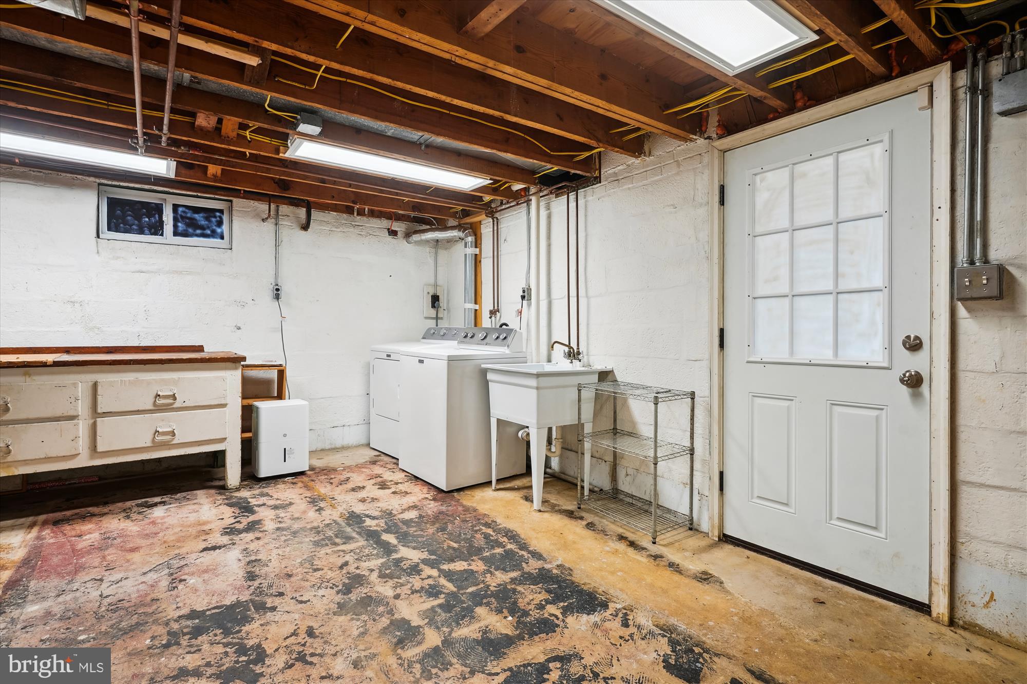 FENWICK PARK - Residential Lease