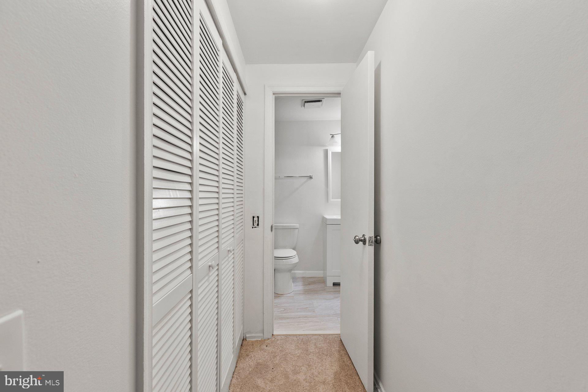 WAKEFIELD SQUARE - Residential