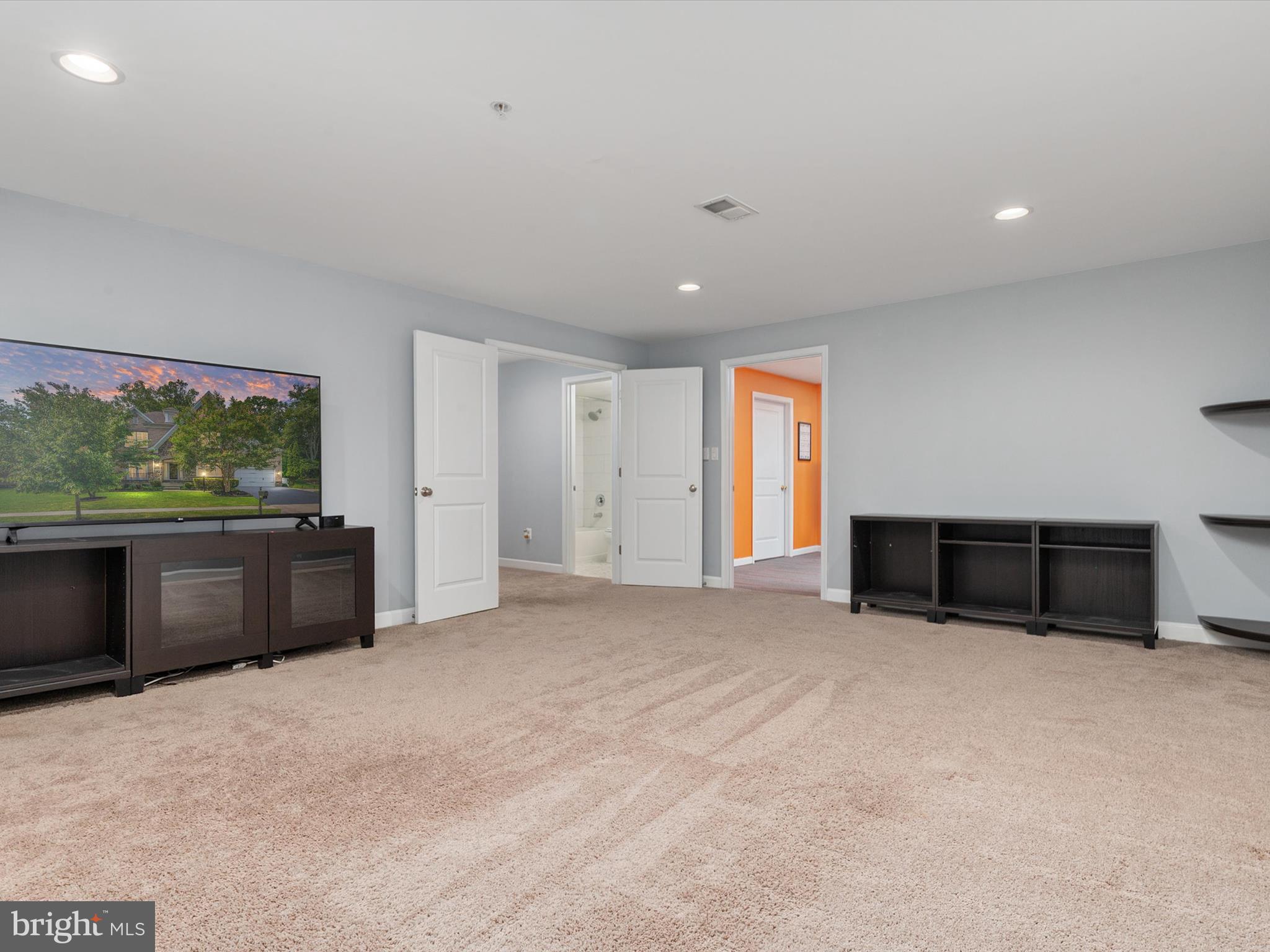 COLLEGE HEIGHTS WEST - Residential