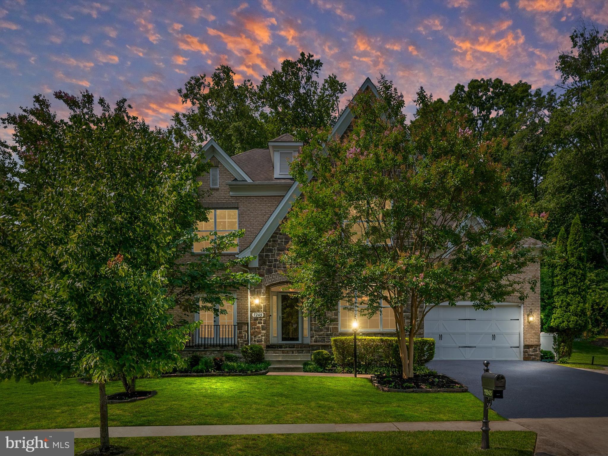 COLLEGE HEIGHTS WEST - Residential