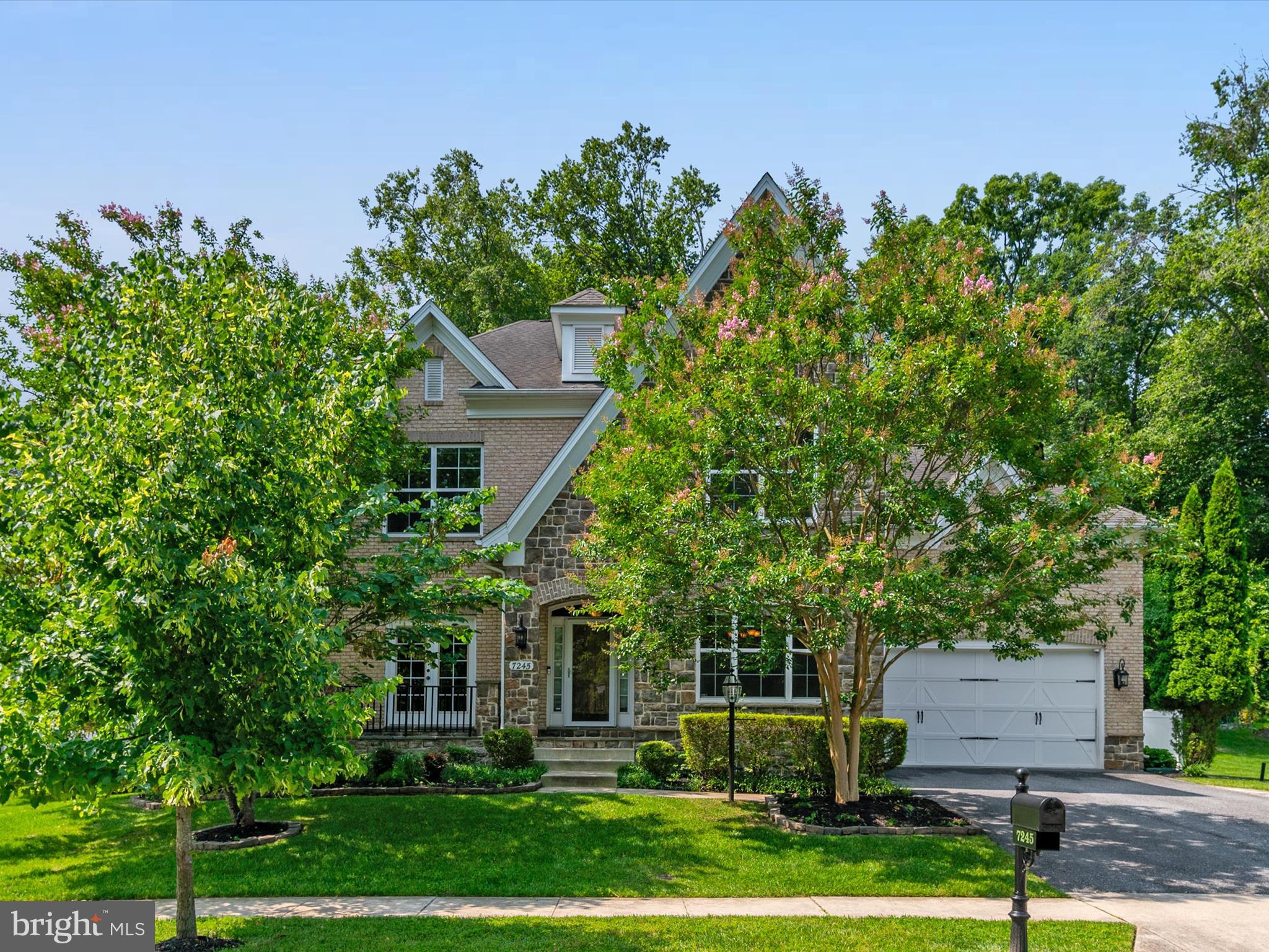 7245 WINDSOR LANE