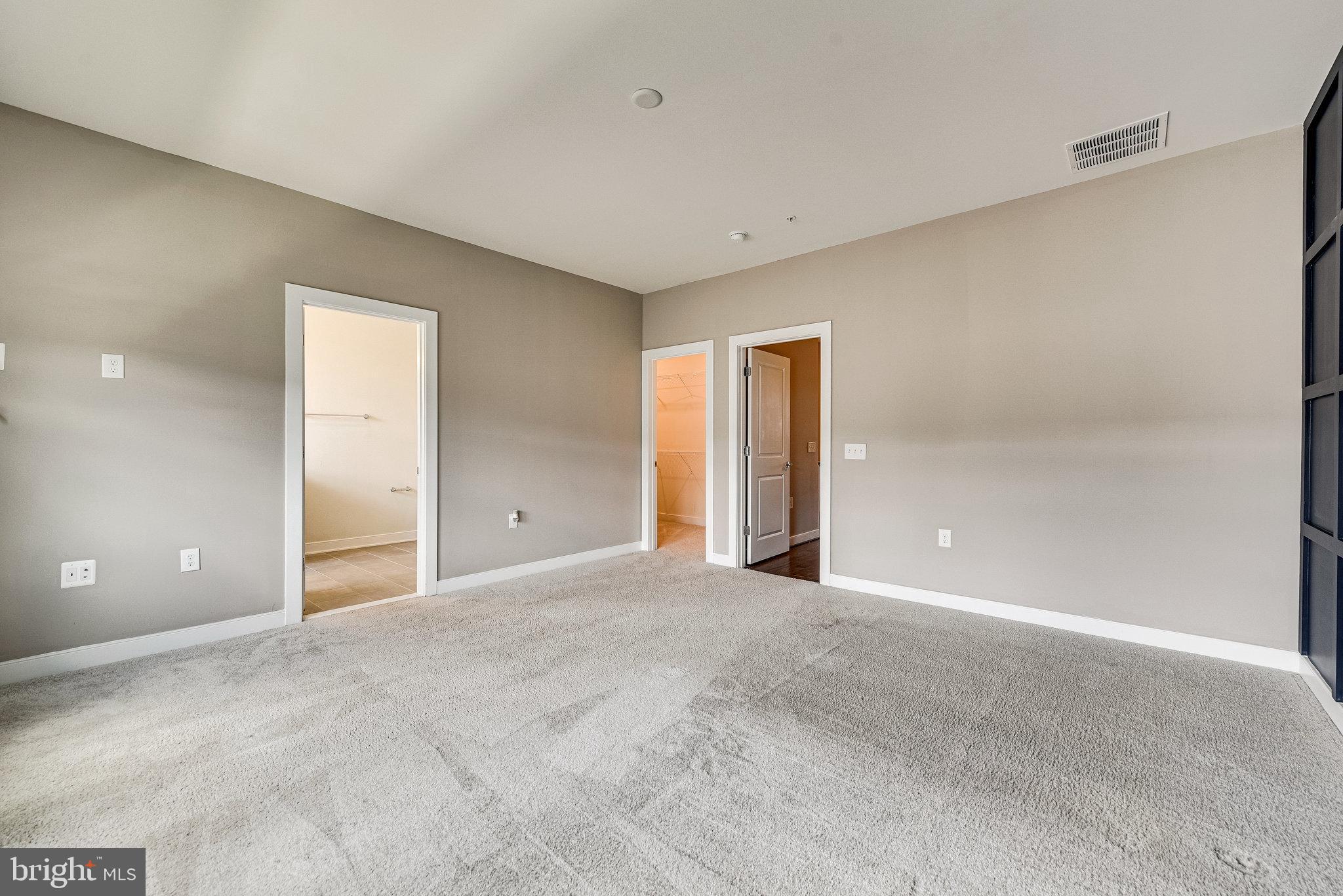 METROPARK AT ARROWBROOK - Residential