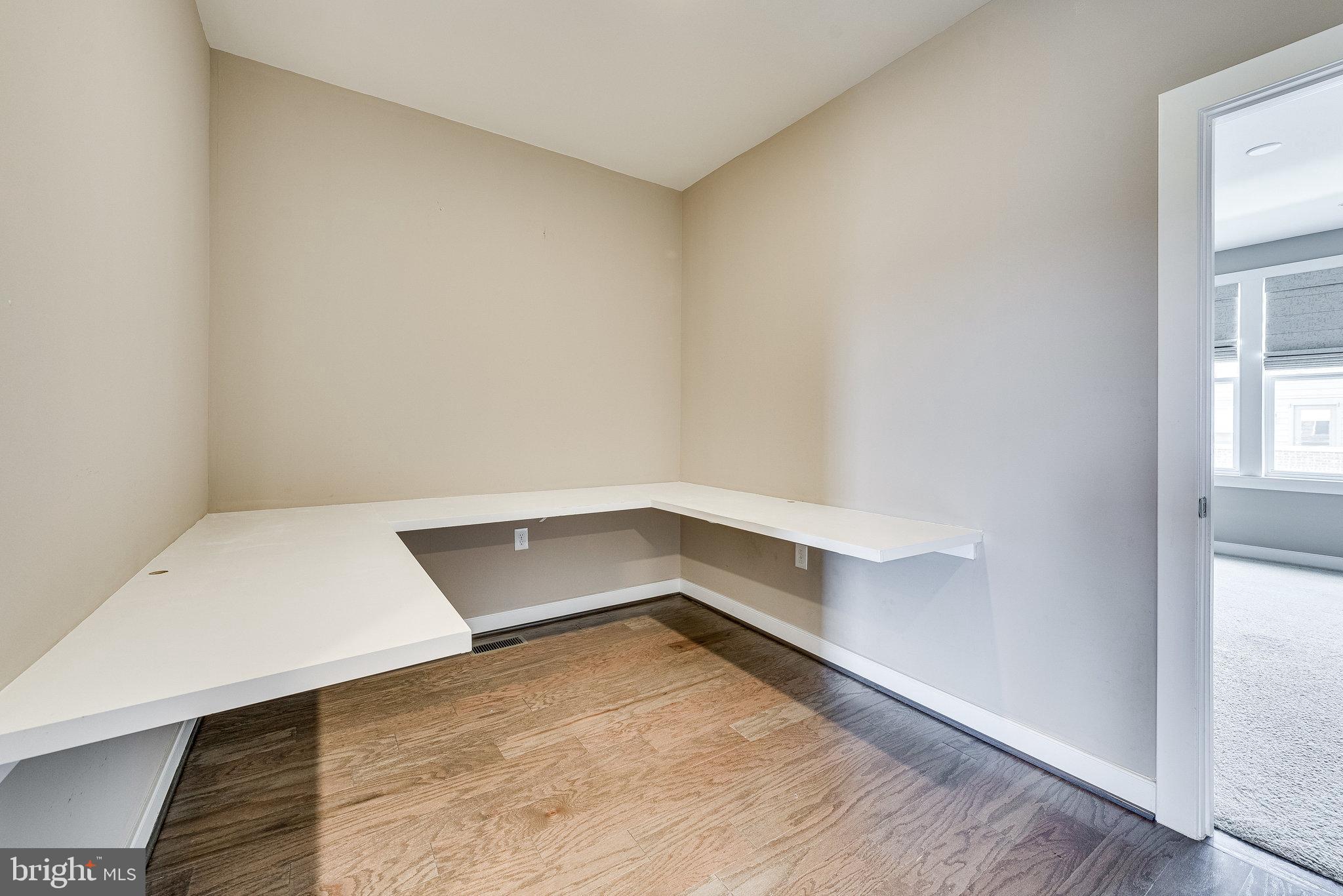 METROPARK AT ARROWBROOK - Residential