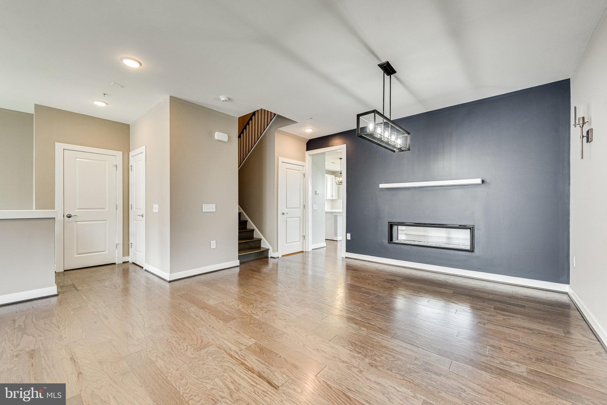 METROPARK AT ARROWBROOK - Residential