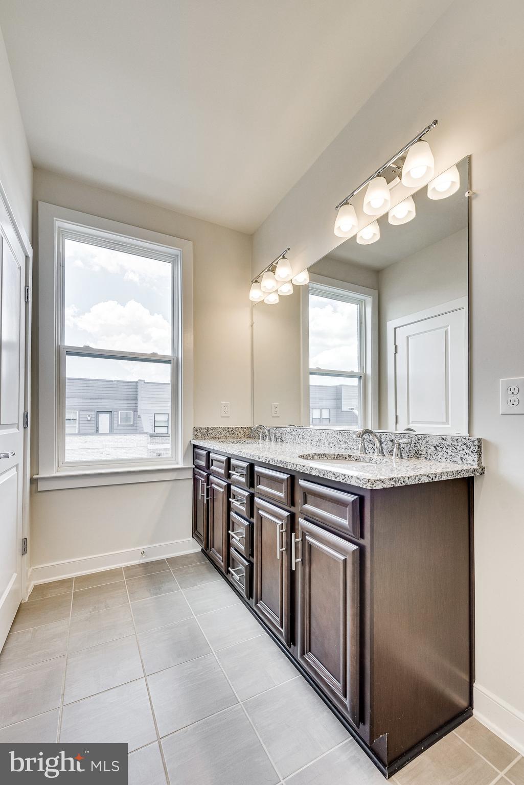 METROPARK AT ARROWBROOK - Residential