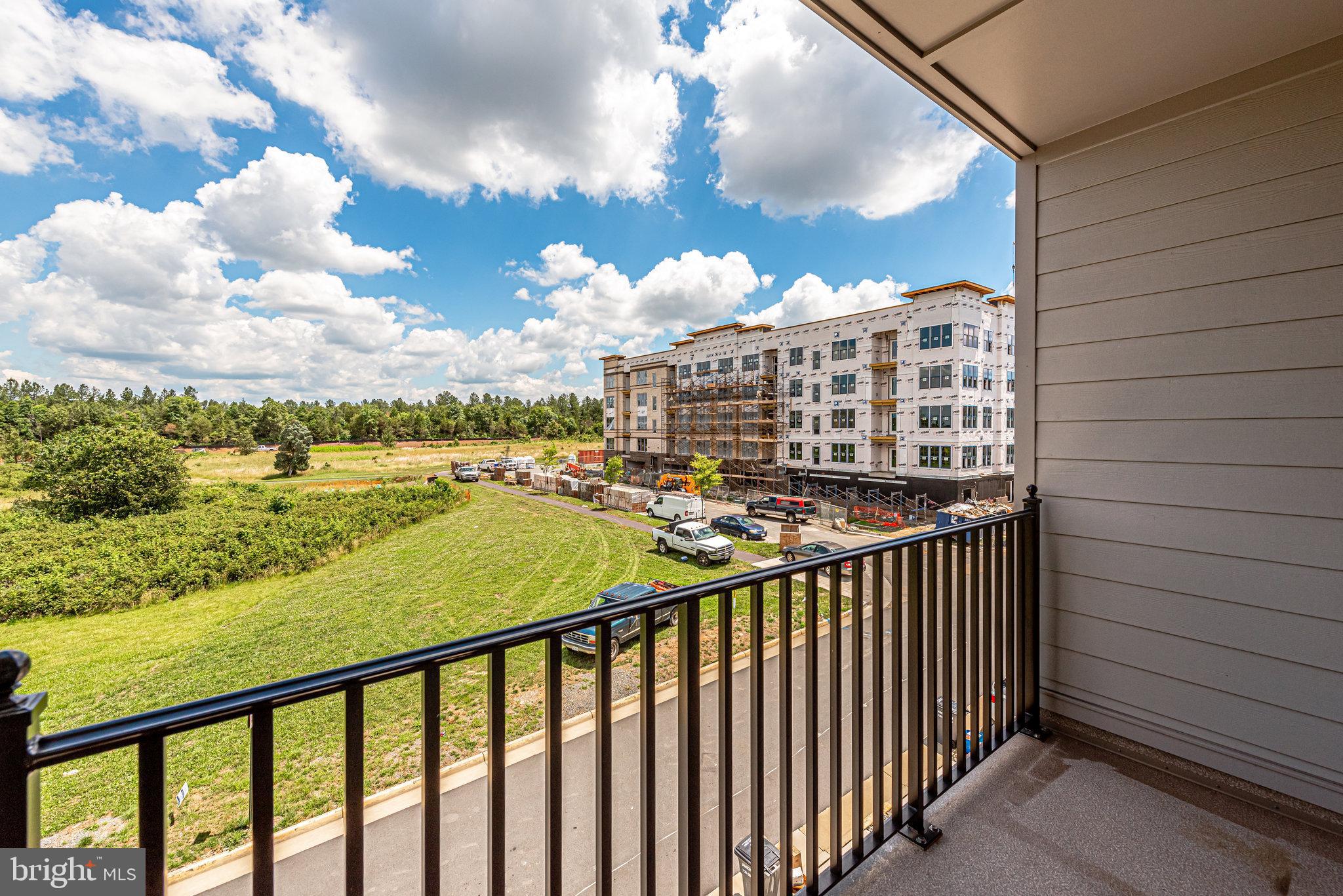 METROPARK AT ARROWBROOK - Residential