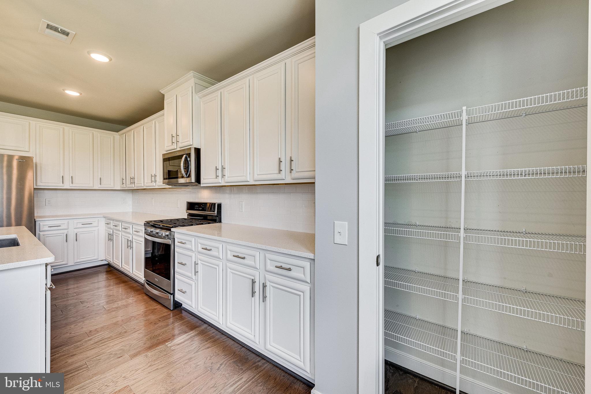 METROPARK AT ARROWBROOK - Residential