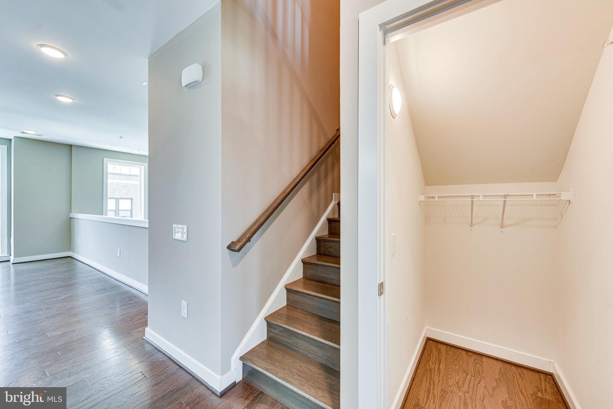 METROPARK AT ARROWBROOK - Residential