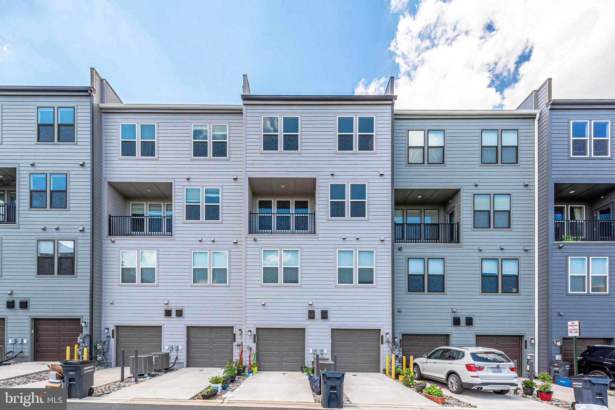 METROPARK AT ARROWBROOK - Residential