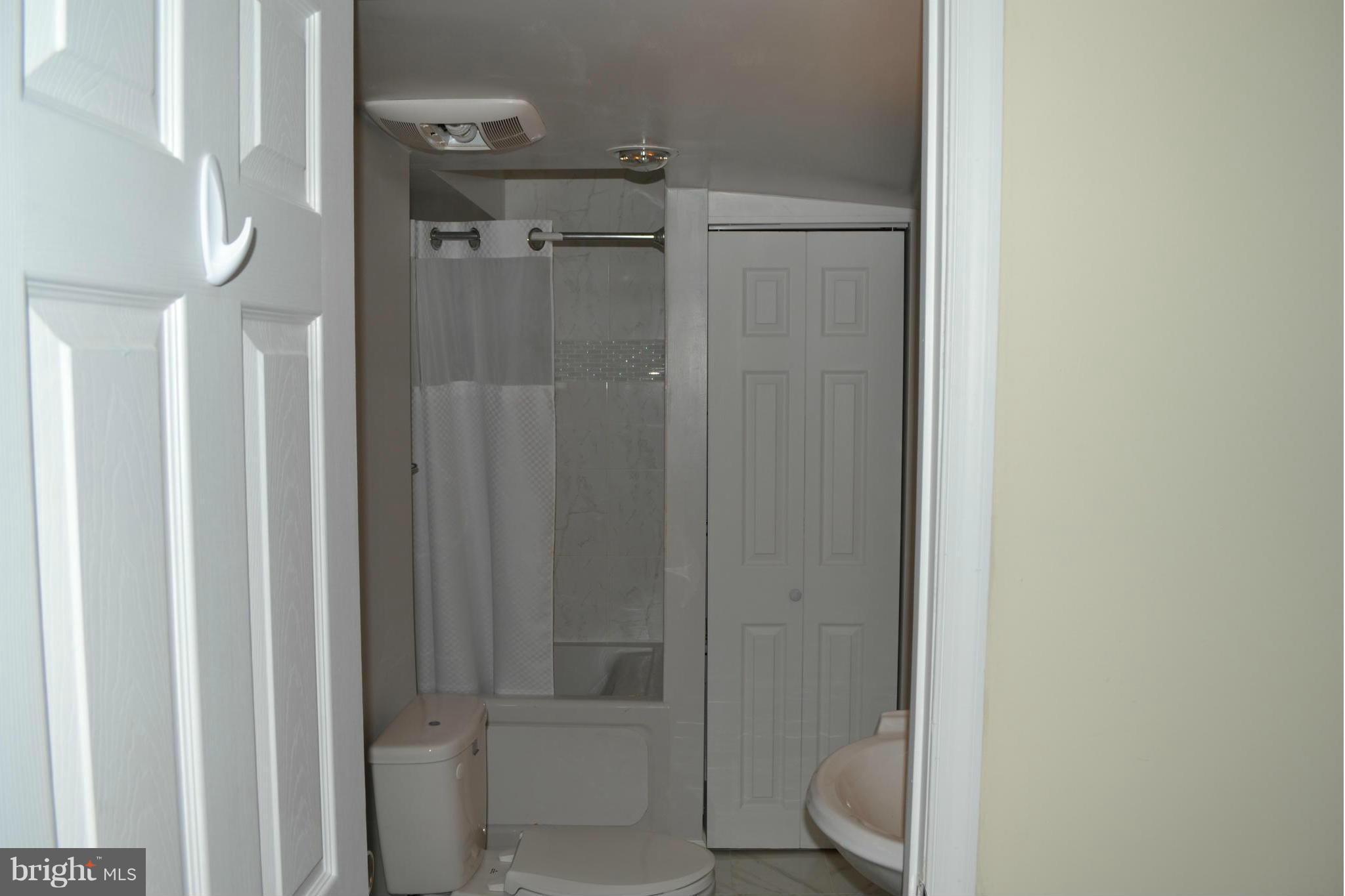 TANTALLON ON THE POTOMAC - Residential