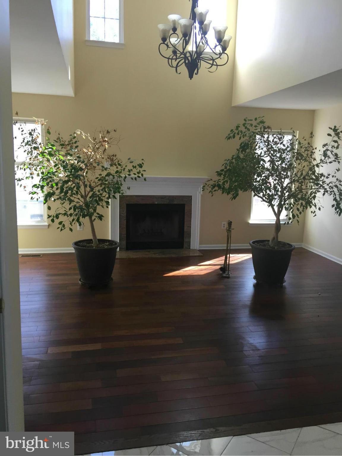 TANTALLON ON THE POTOMAC - Residential