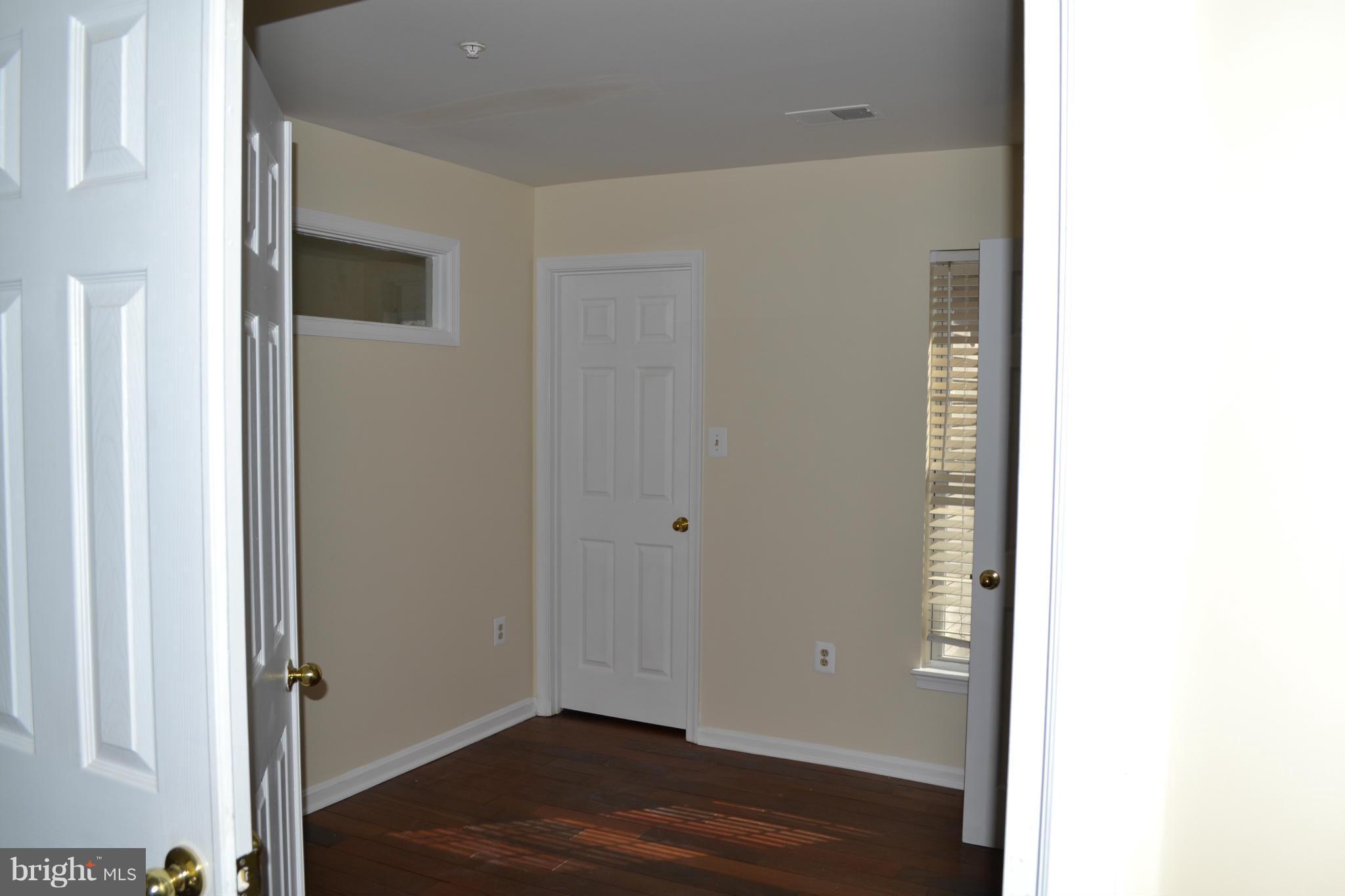 TANTALLON ON THE POTOMAC - Residential