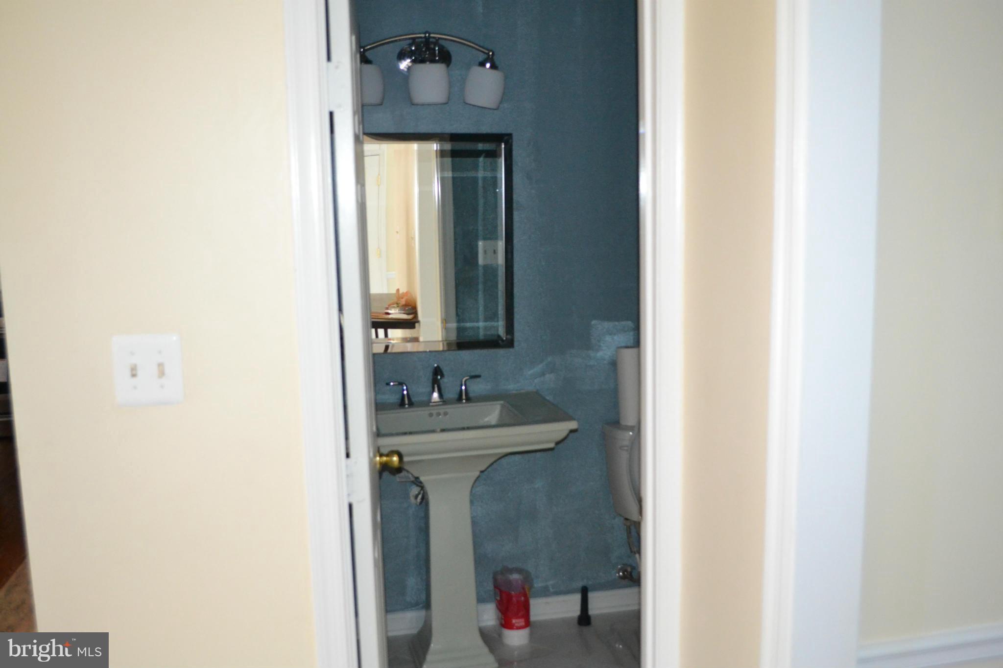 TANTALLON ON THE POTOMAC - Residential