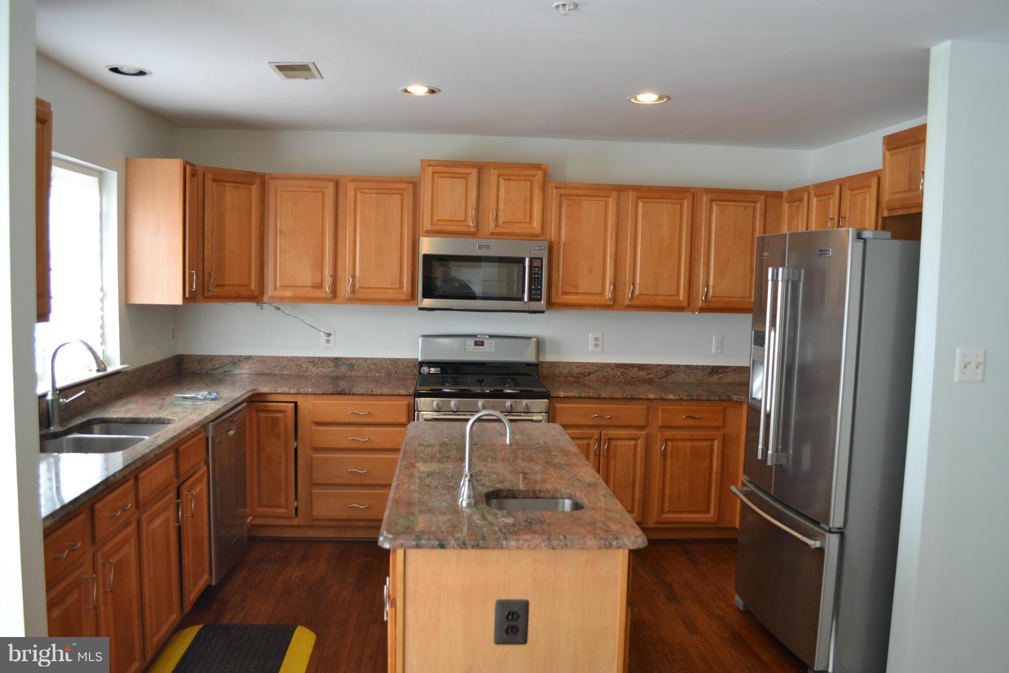 TANTALLON ON THE POTOMAC - Residential