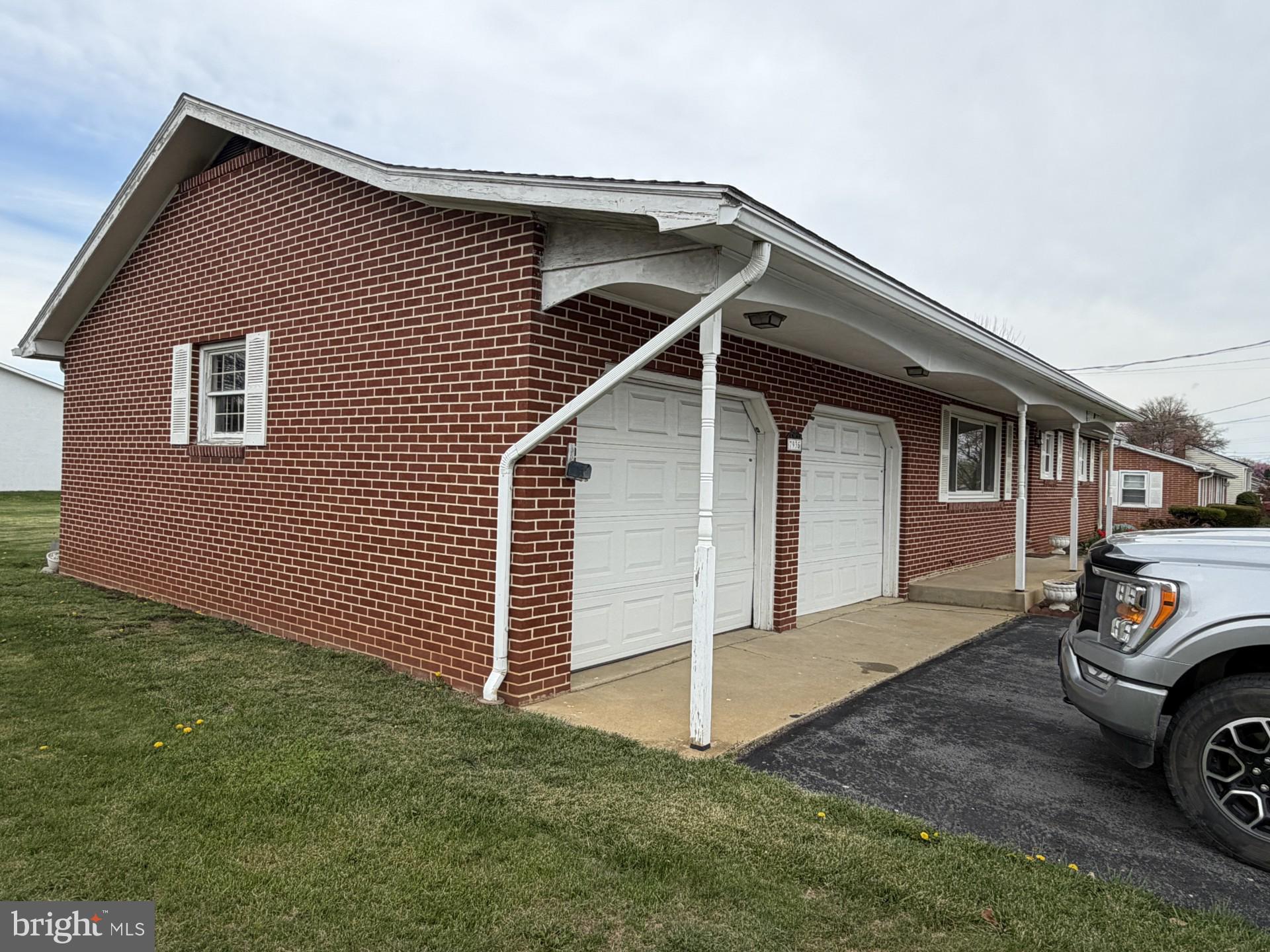 DENTLER VILLAGE - Residential