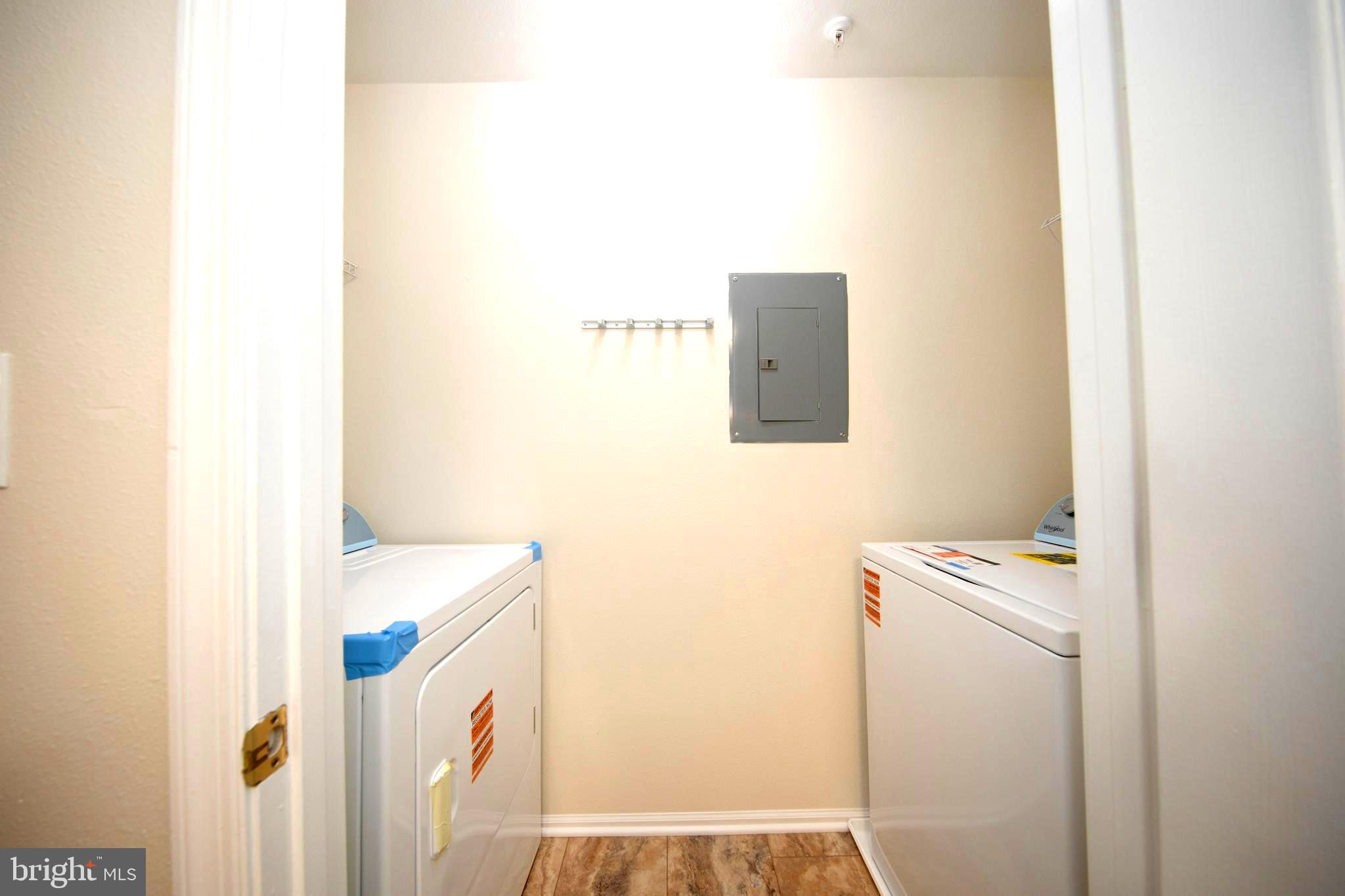 ENGLISH COUNTRY MANOR - Residential