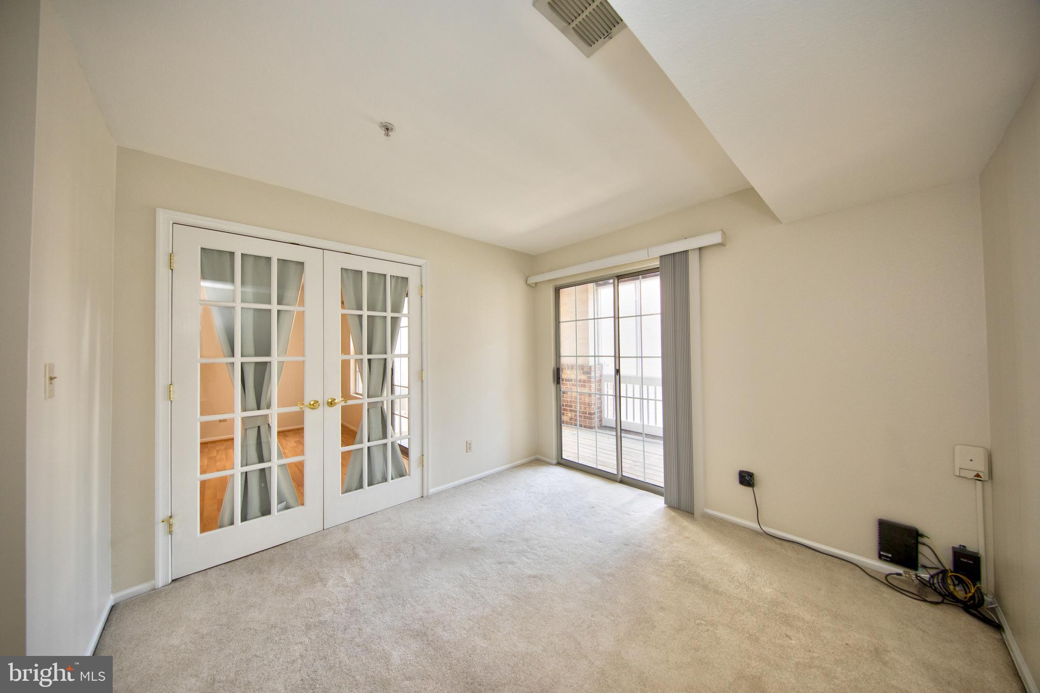 ENGLISH COUNTRY MANOR - Residential