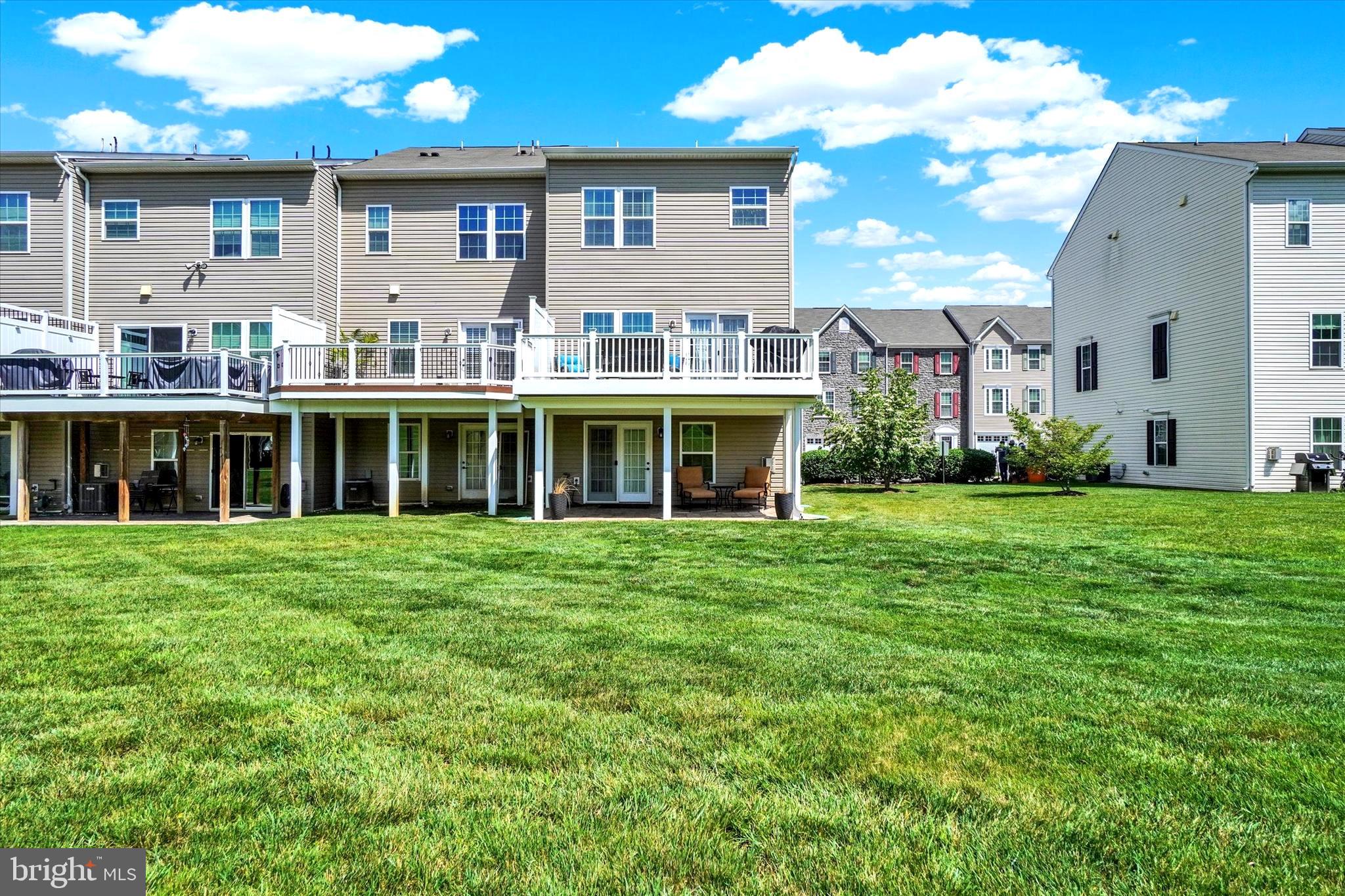 1260 RANNOCH LANE