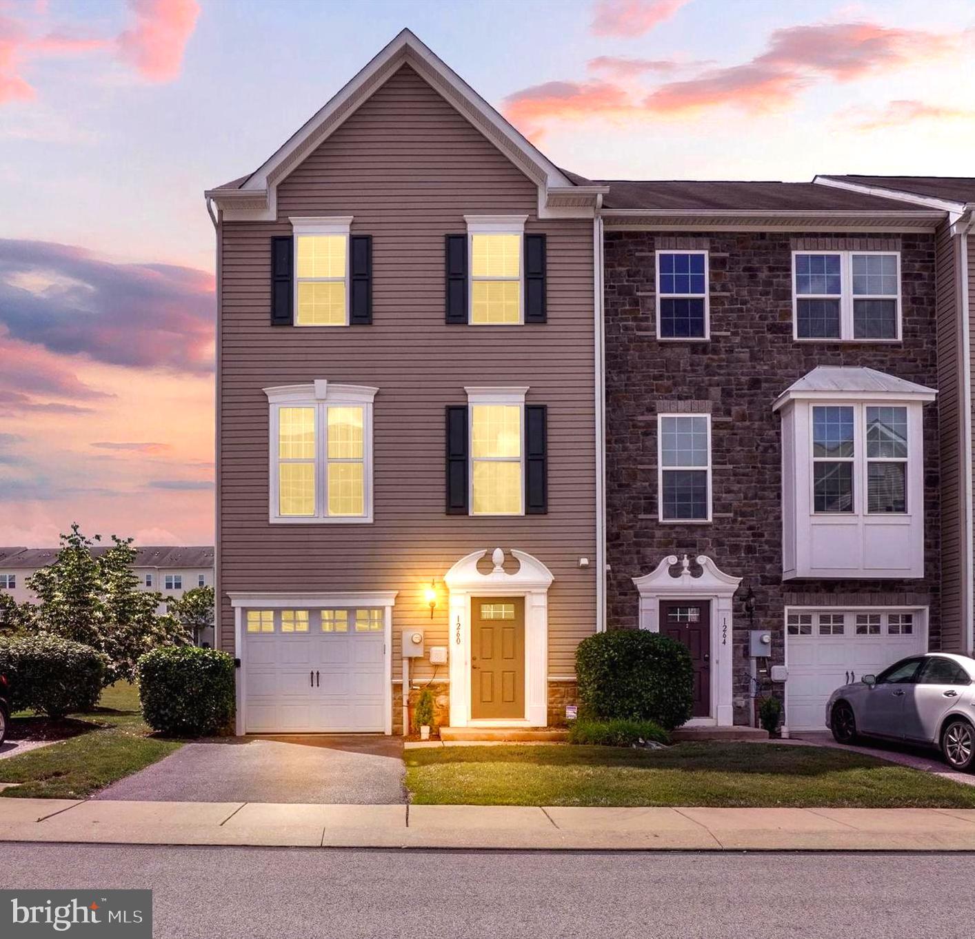 1260 RANNOCH LANE