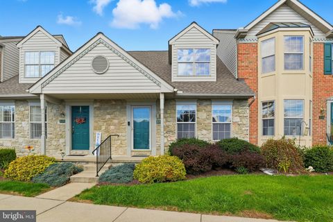 Photo of 840 Cobblestone Lane, LANCASTER, PA 17601 (MLS # PALA2078616)
