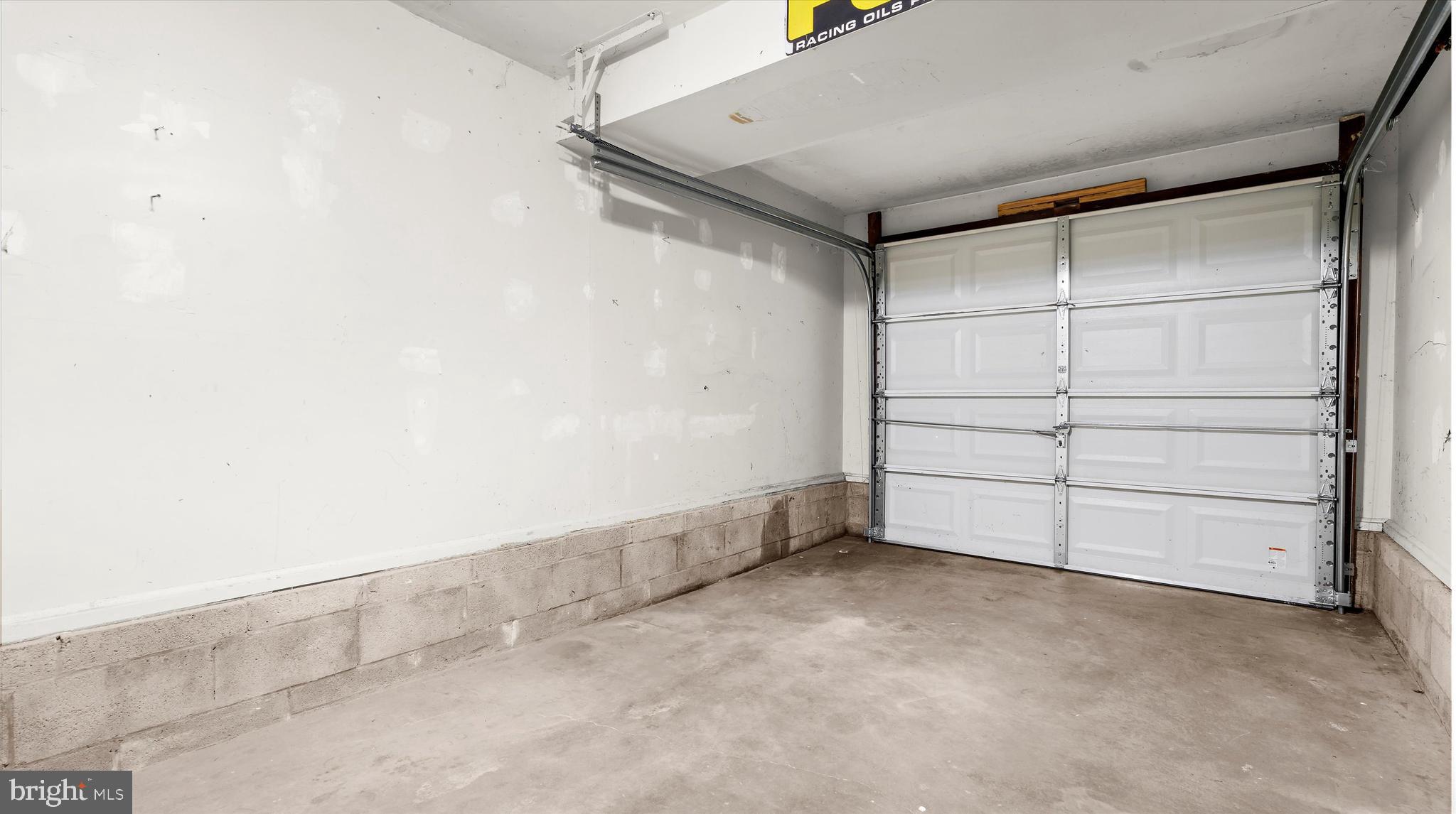 RIPPLING ESTATES - Residential Lease