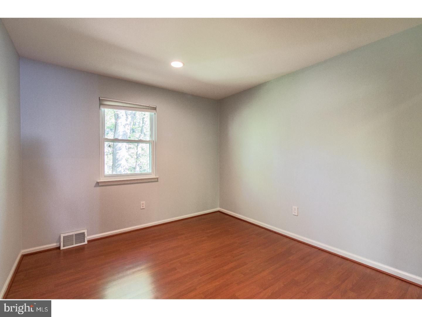 WOODLYN CROSSING - Residential