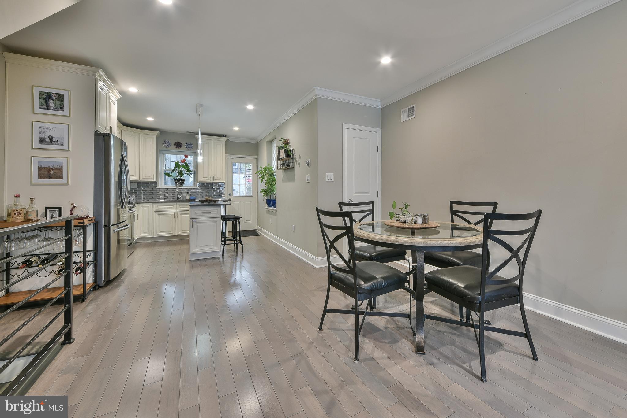 POINT BREEZE - Residential