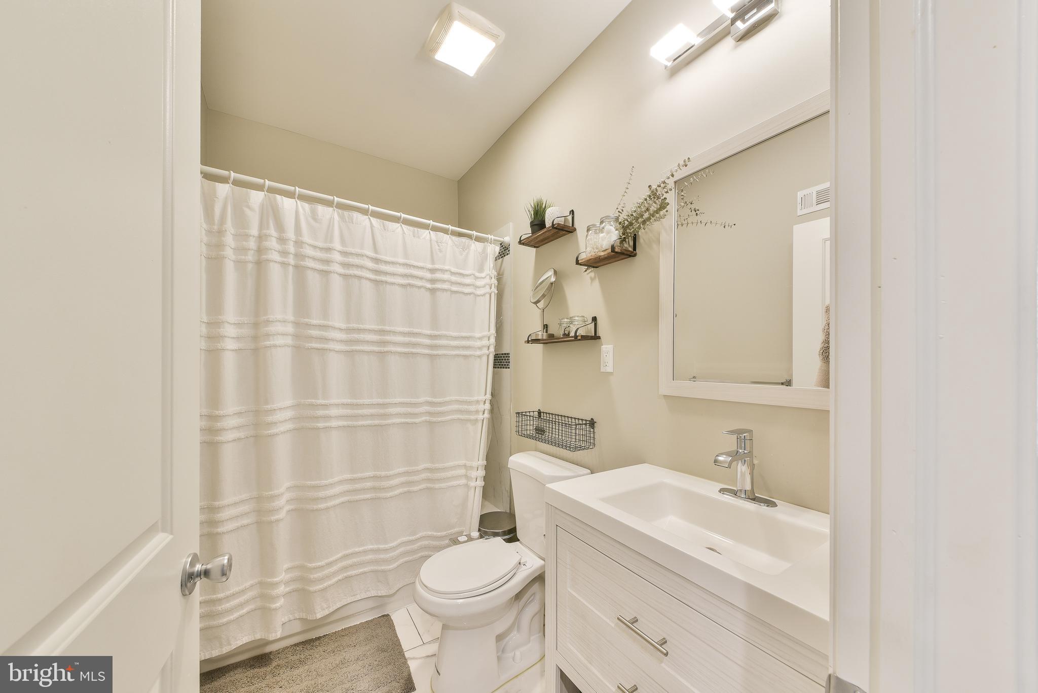 POINT BREEZE - Residential