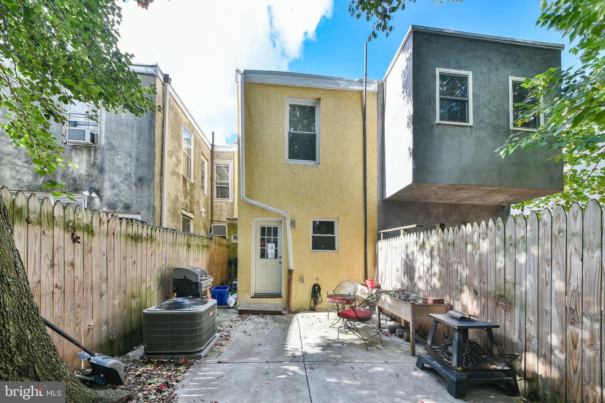 POINT BREEZE - Residential