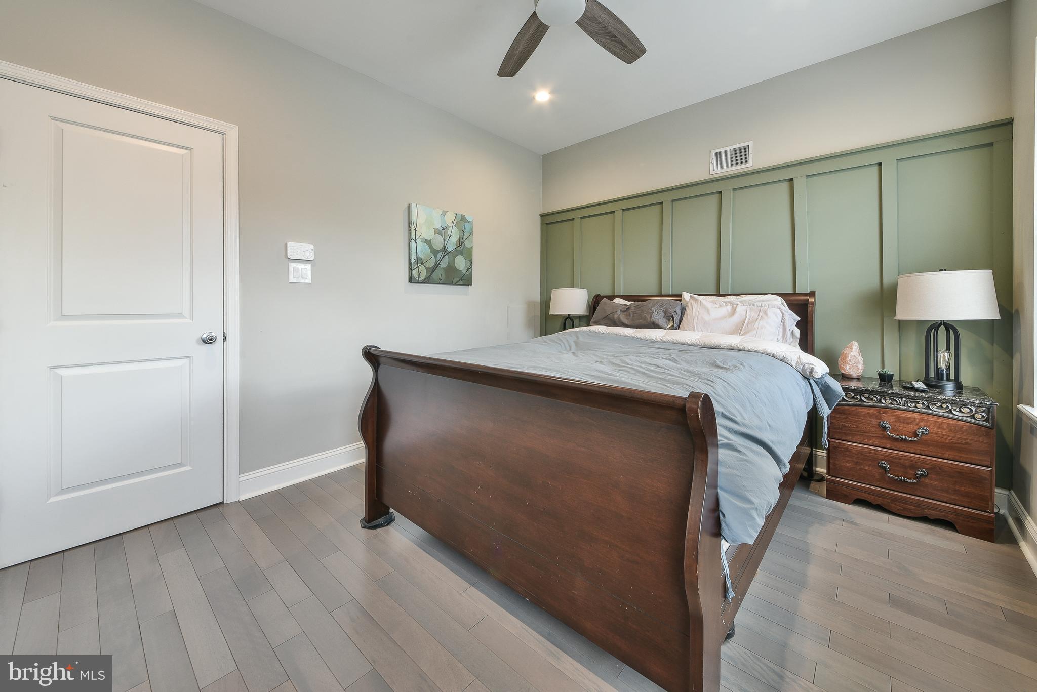 POINT BREEZE - Residential