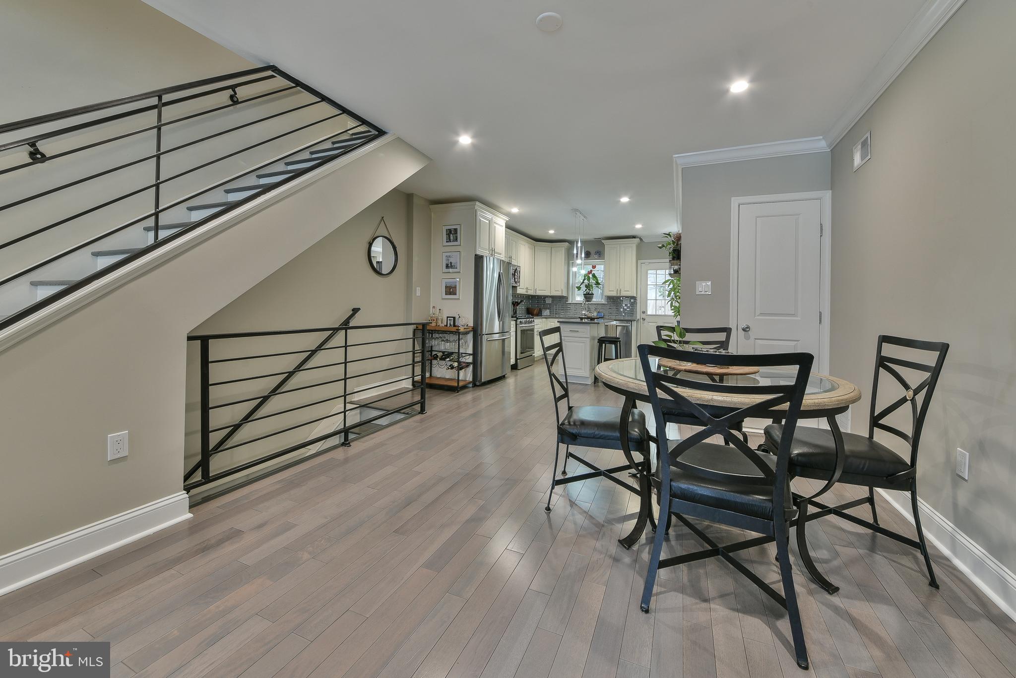 POINT BREEZE - Residential