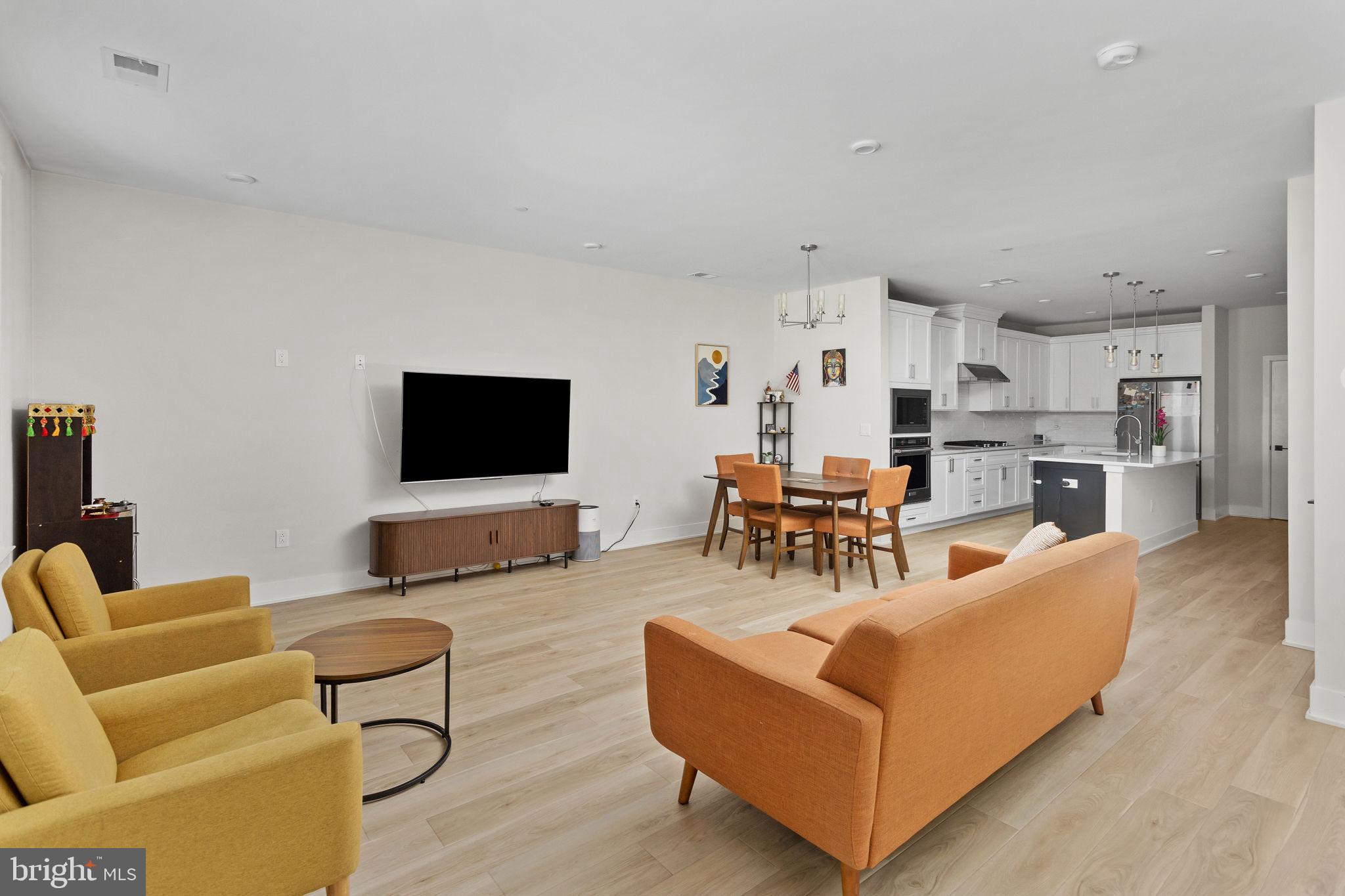 5101 DONATELLO DRIVE