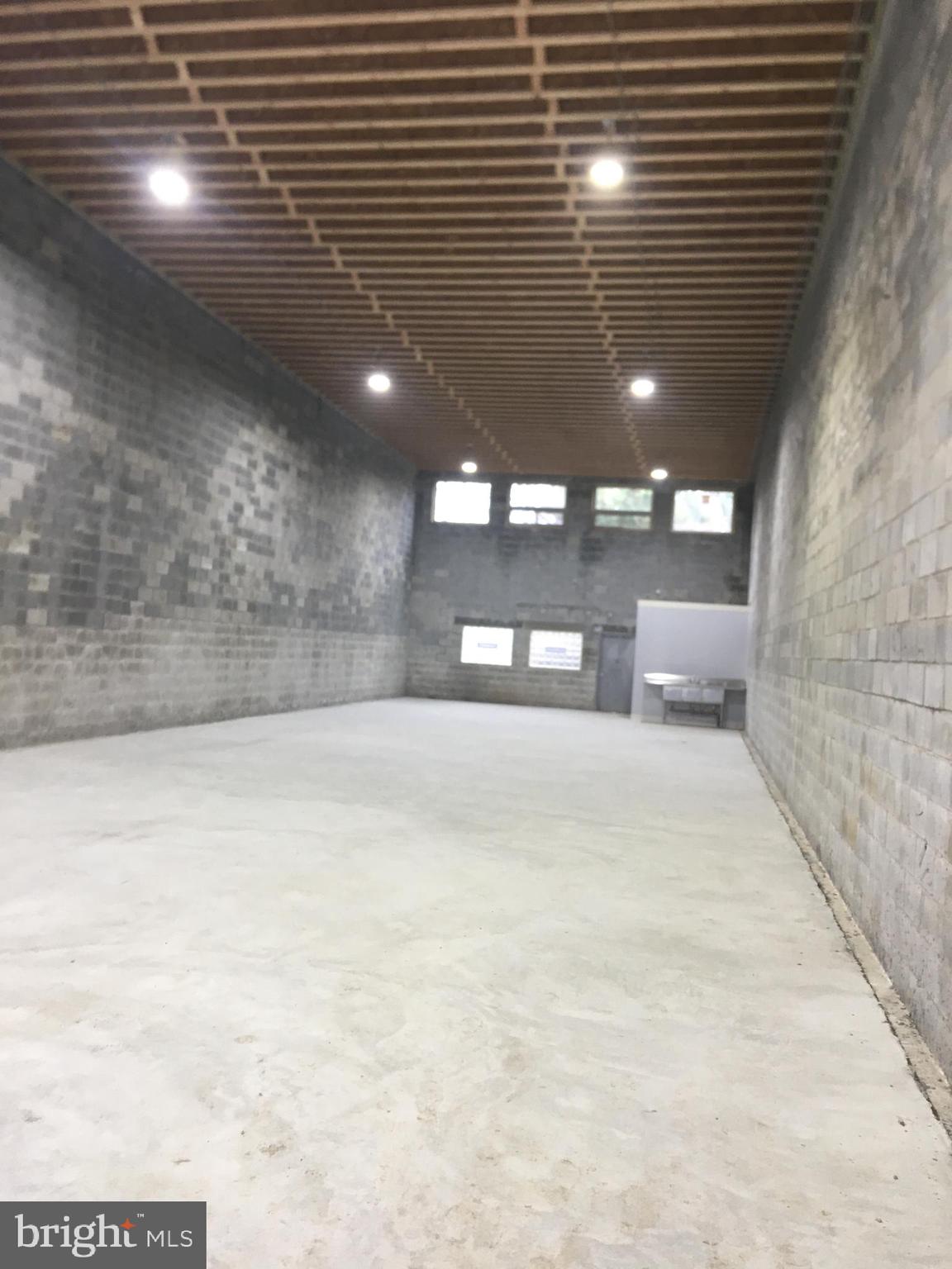 EAST MT AIRY - Commercial Lease