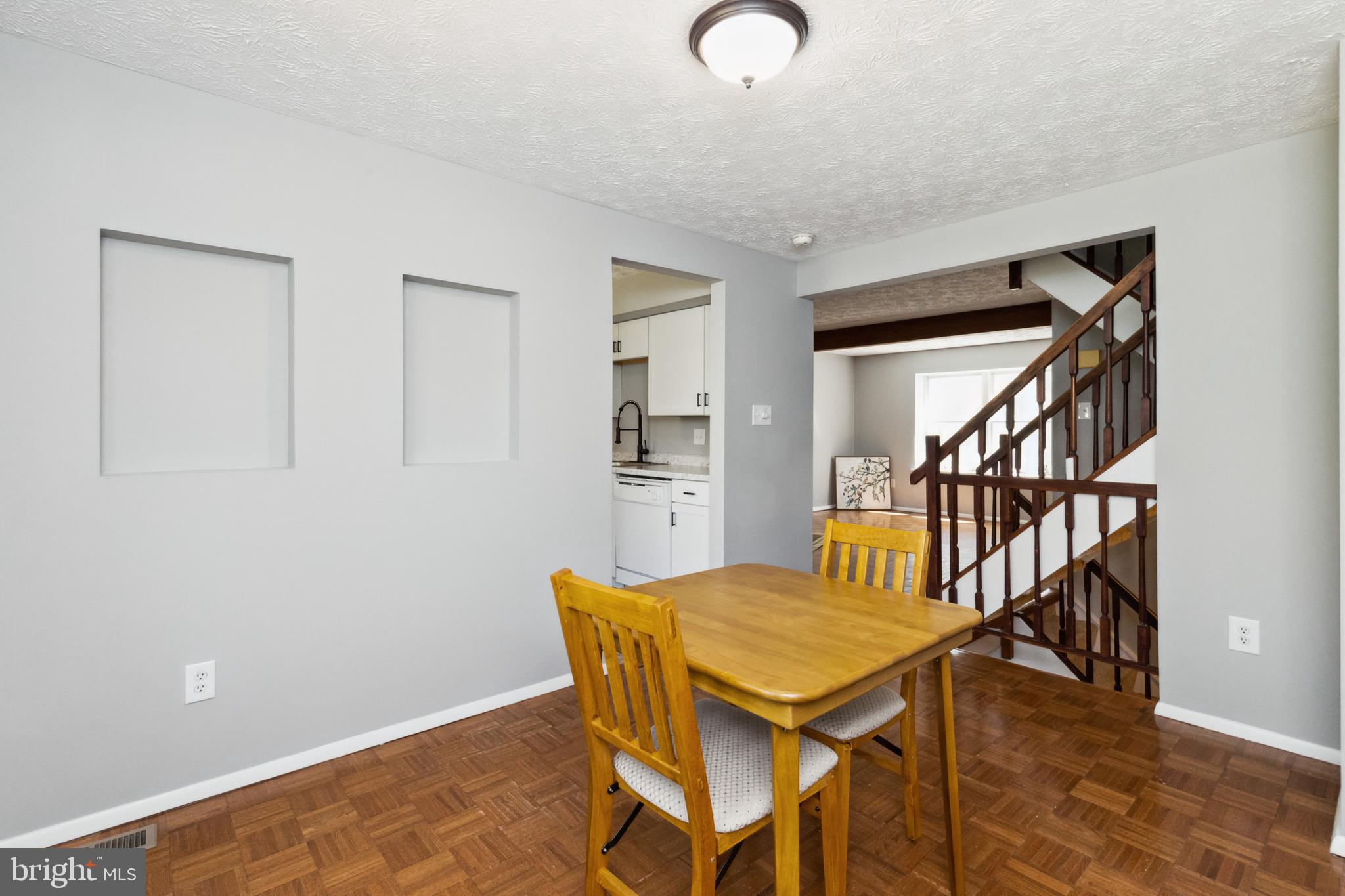 LITTLE ROCKY RUN - Residential Lease