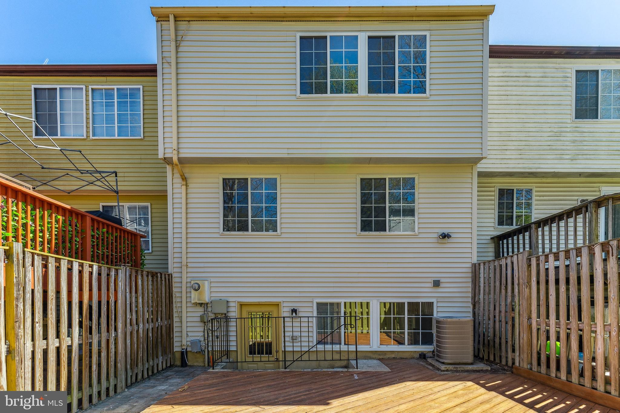 LITTLE ROCKY RUN - Residential Lease