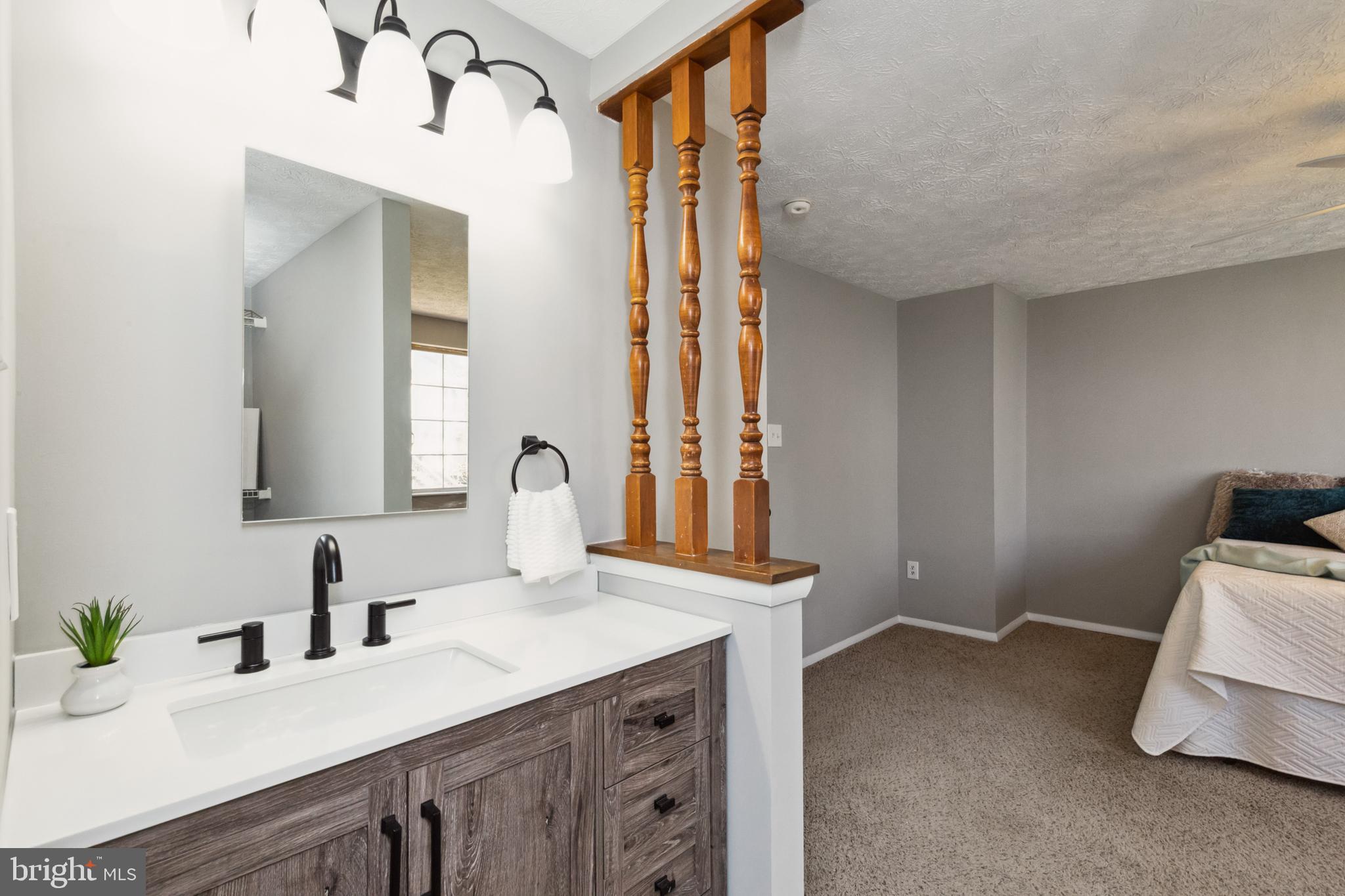 LITTLE ROCKY RUN - Residential Lease