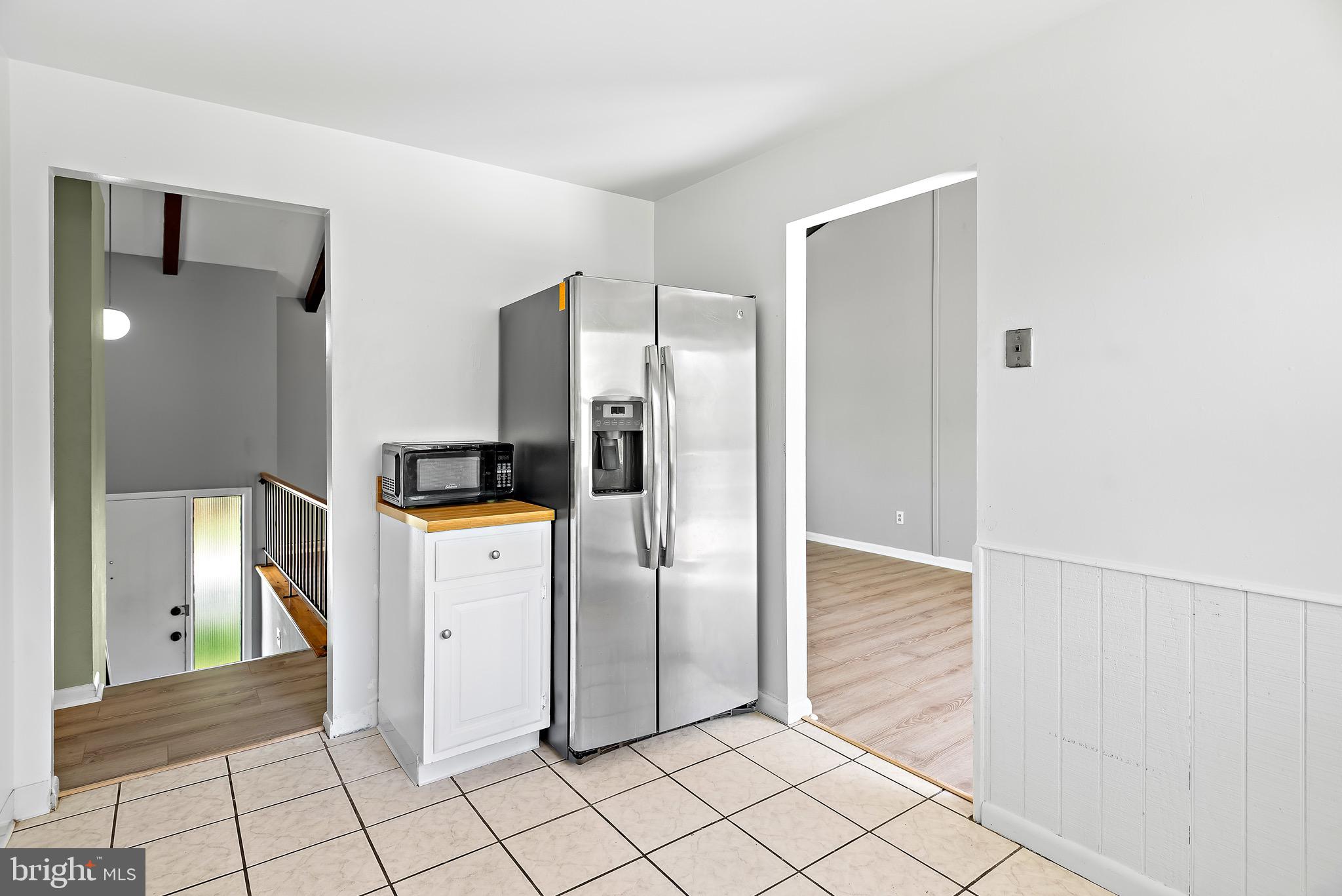 OAKLAND MILLS - Residential Lease