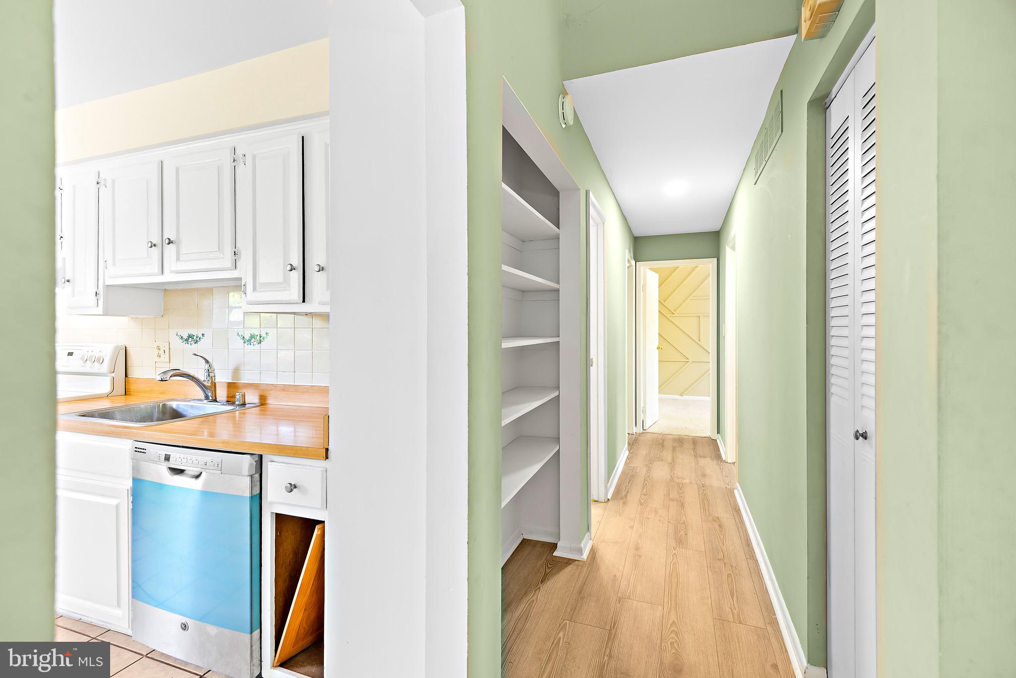 OAKLAND MILLS - Residential Lease