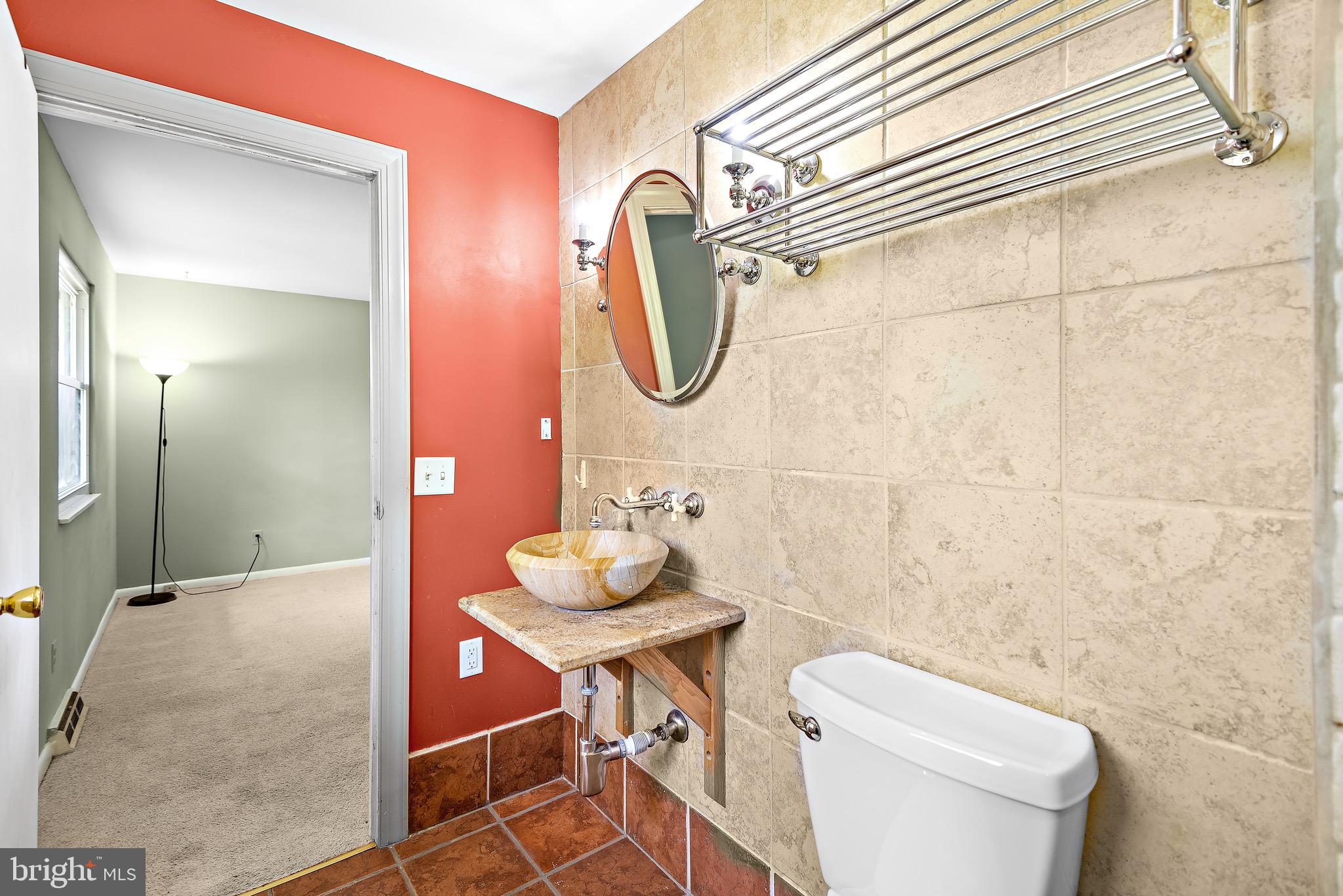 OAKLAND MILLS - Residential Lease