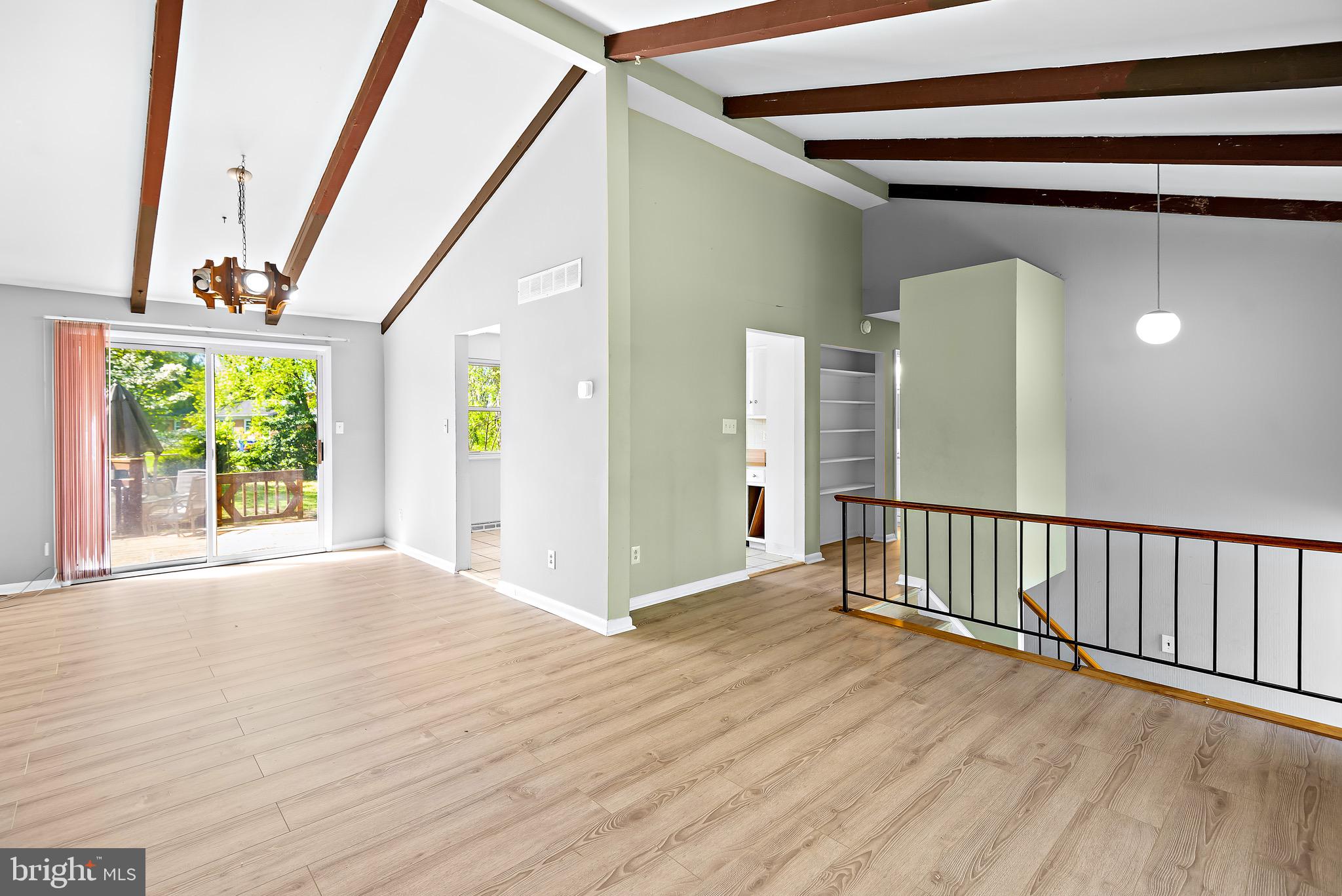 OAKLAND MILLS - Residential Lease