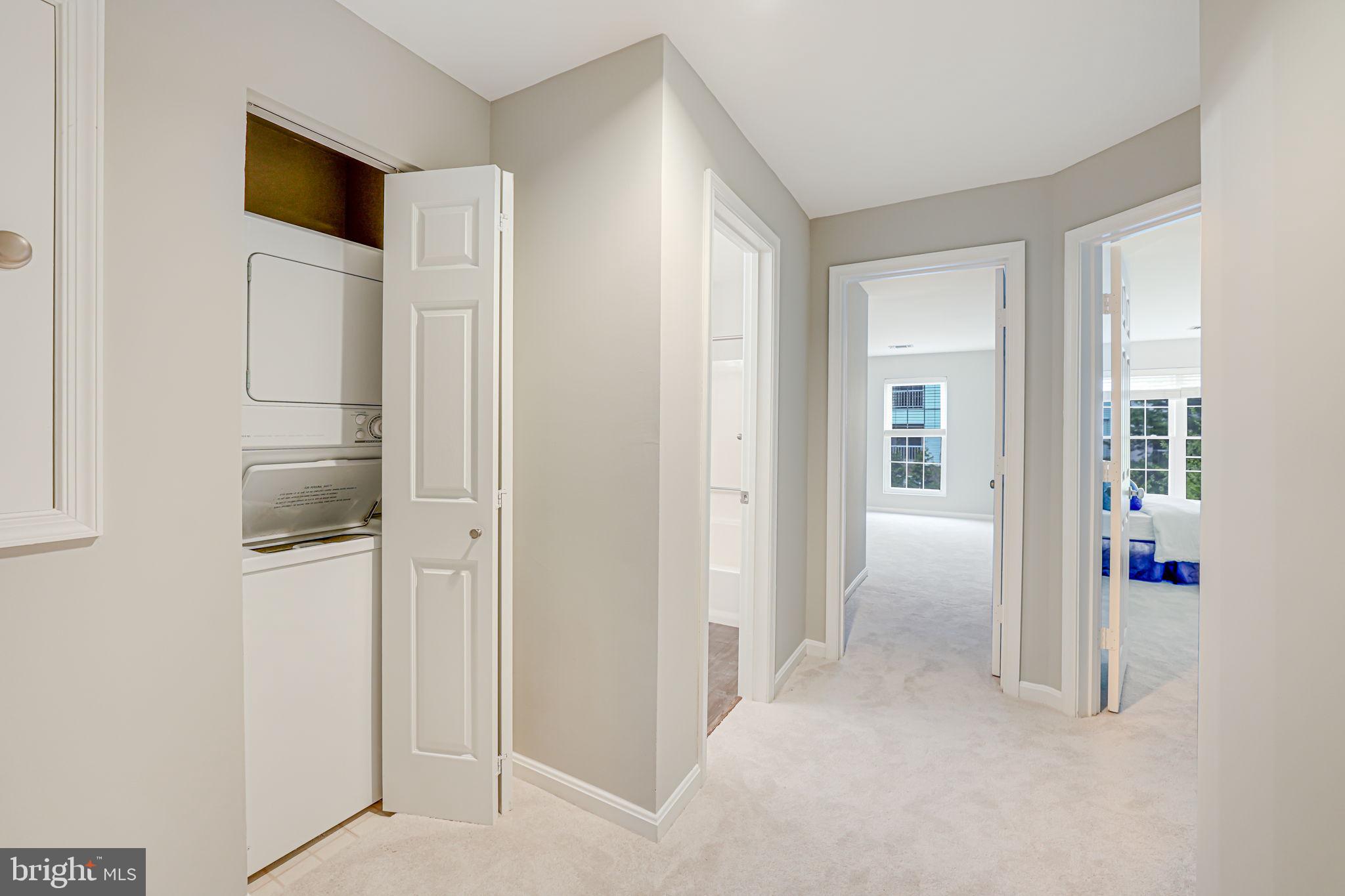 HILLWOOD - Residential