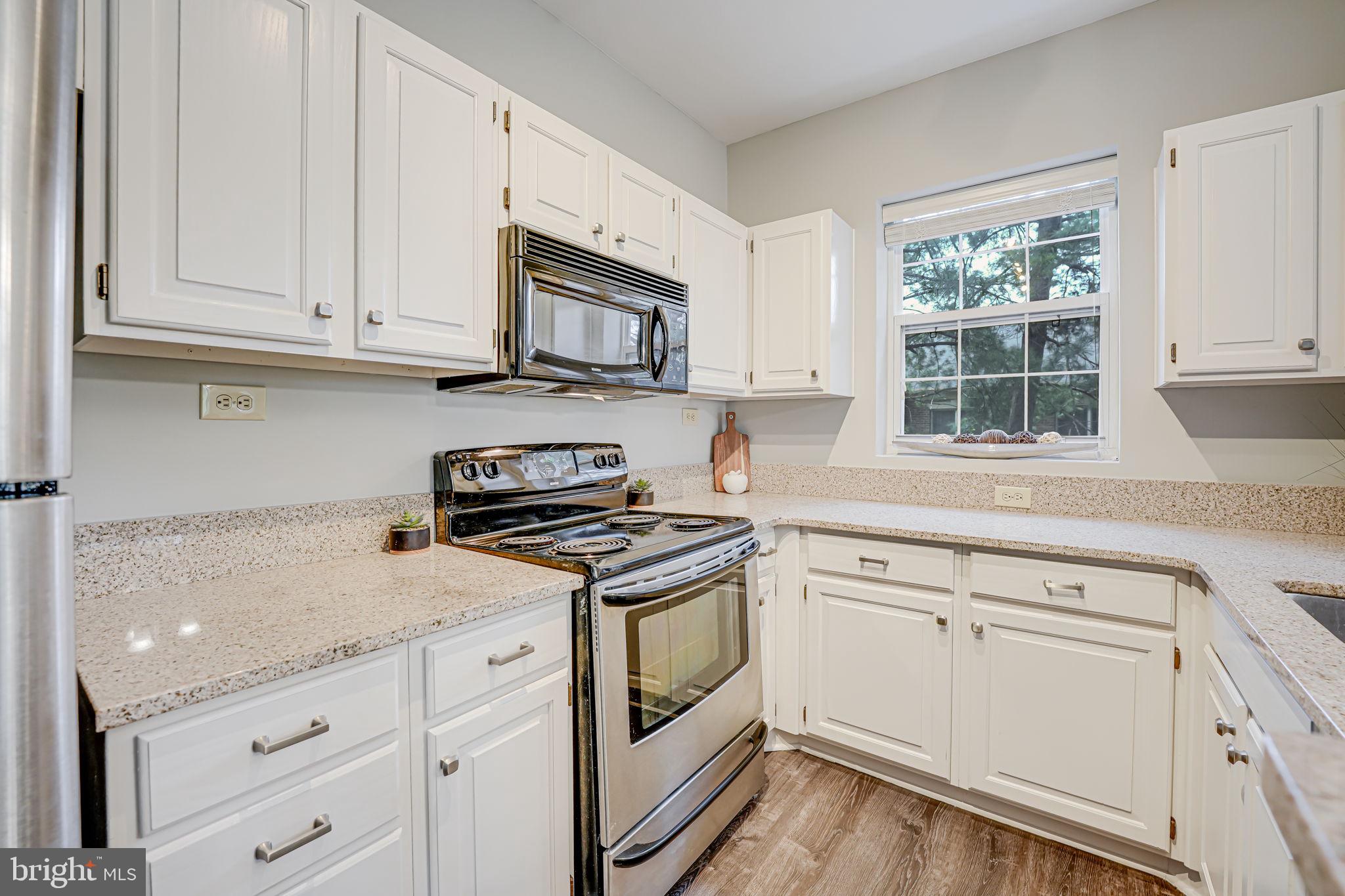 HILLWOOD - Residential