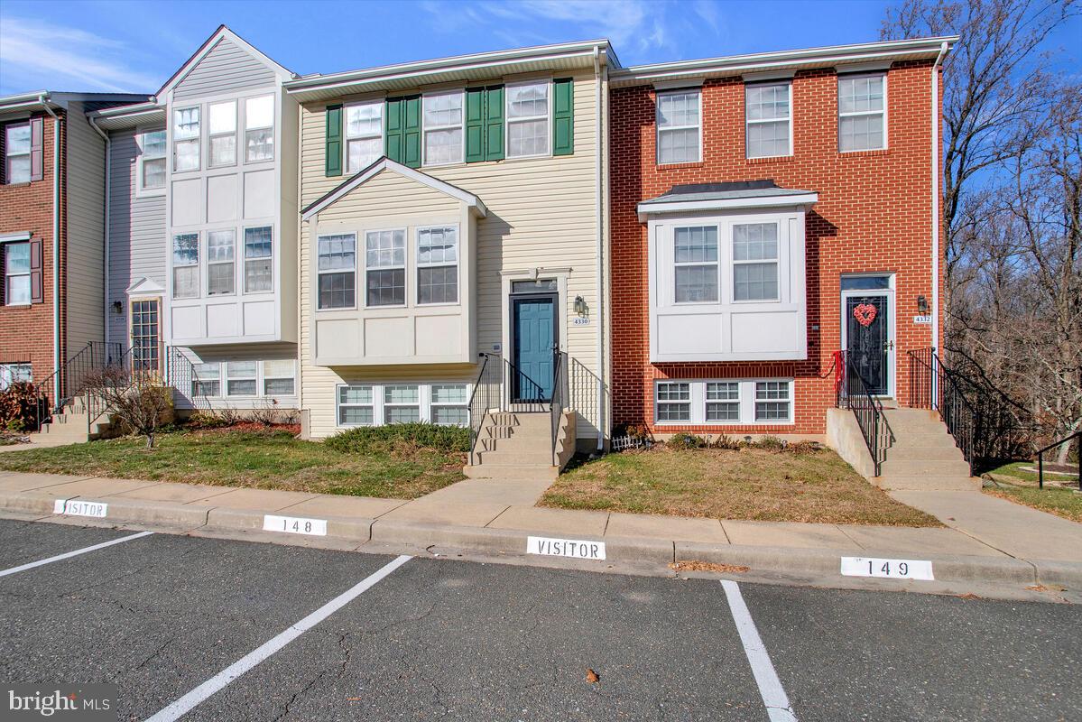 APPLEGATE CONDO - Residential
