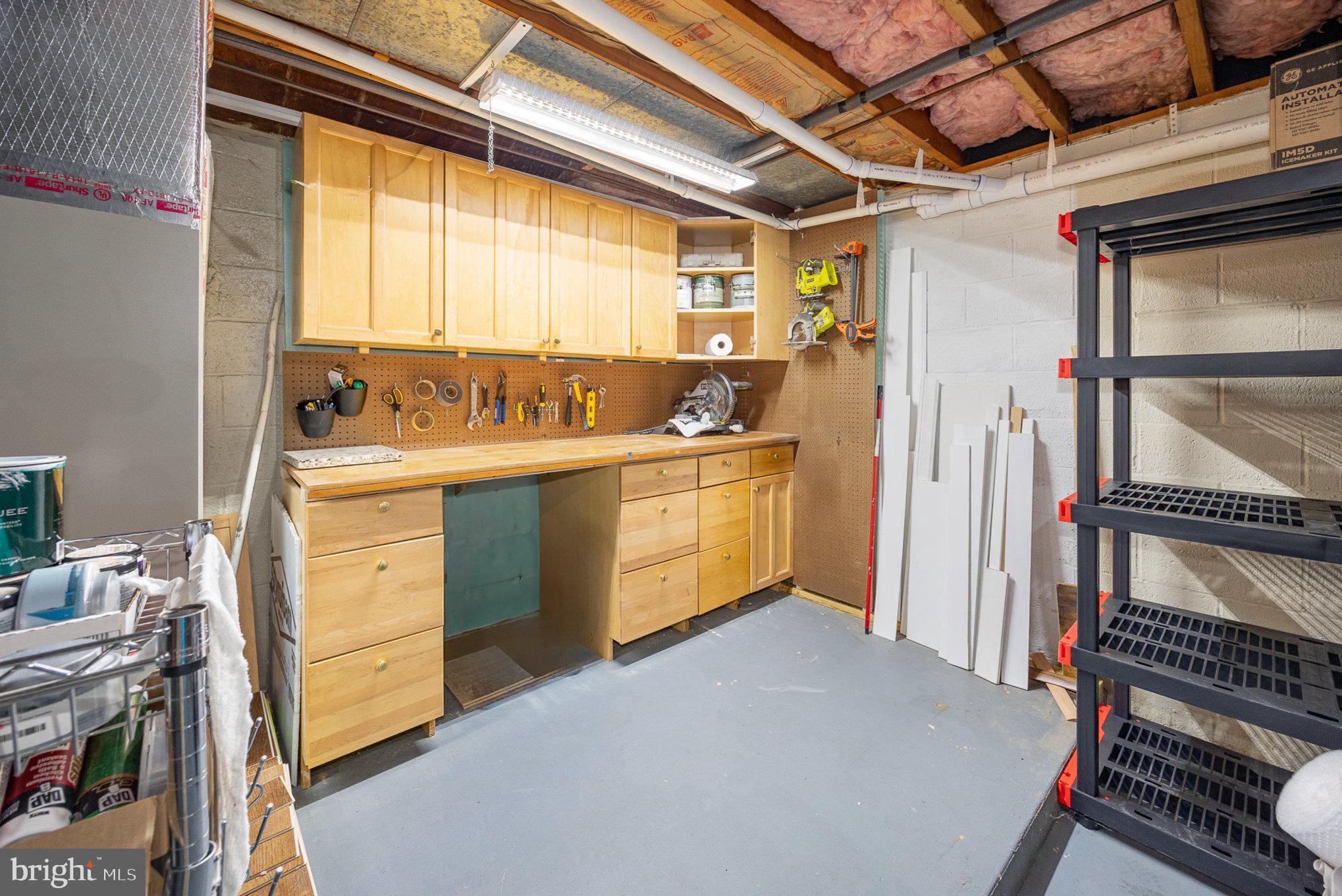 OAKWOOD PARK - Residential