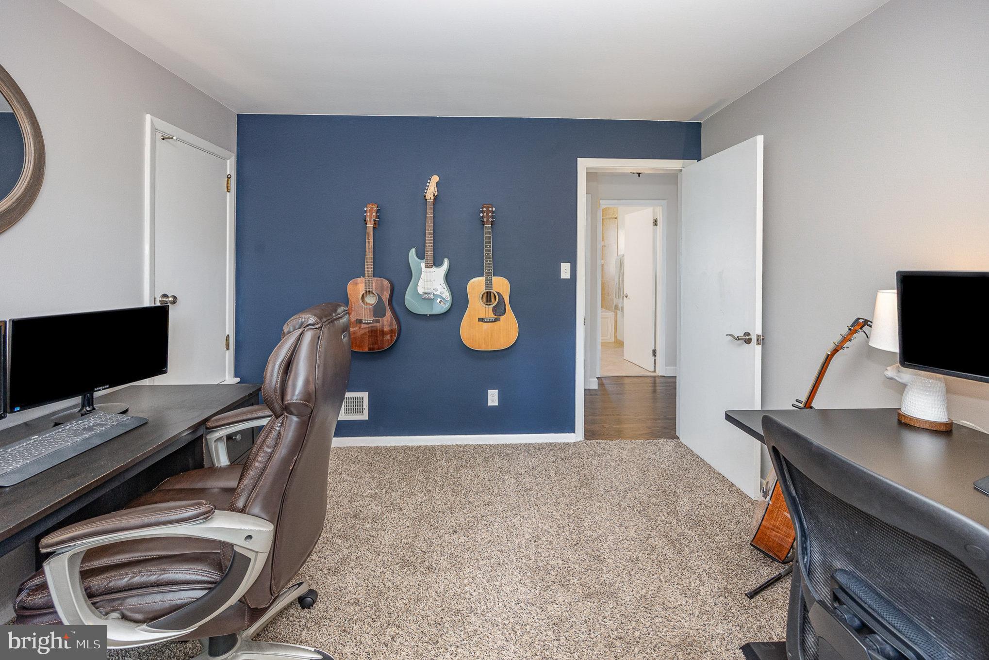 OAKWOOD PARK - Residential