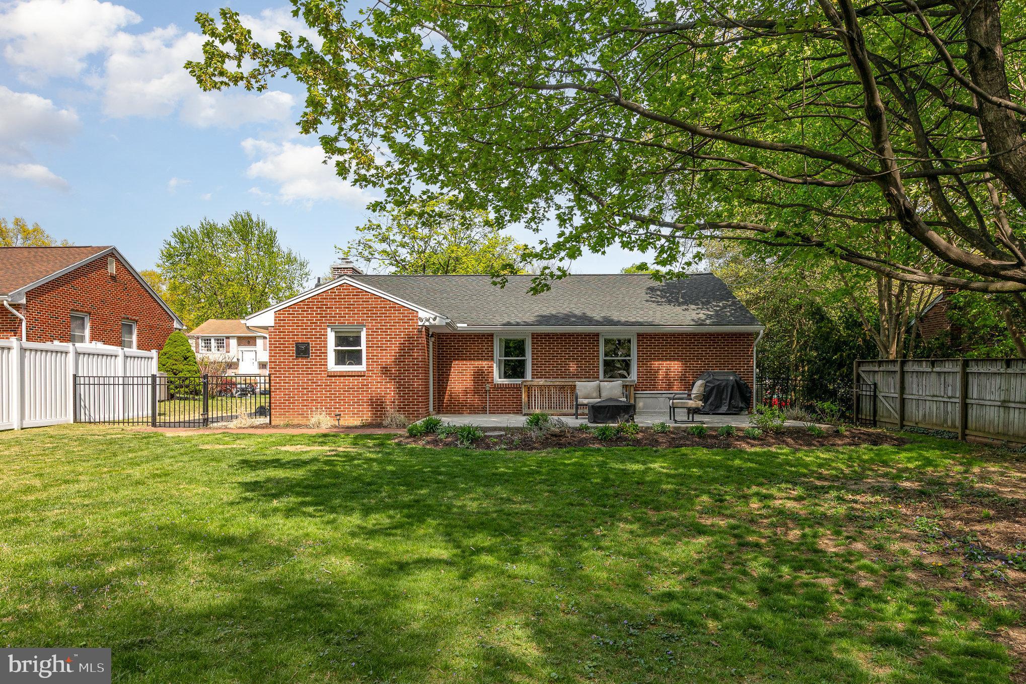 OAKWOOD PARK - Residential