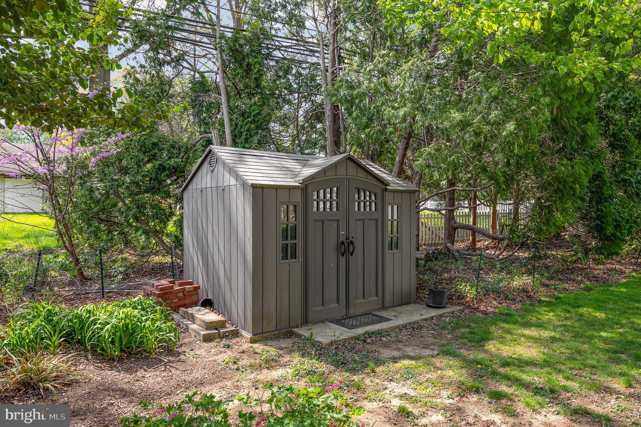 OAKWOOD PARK - Residential